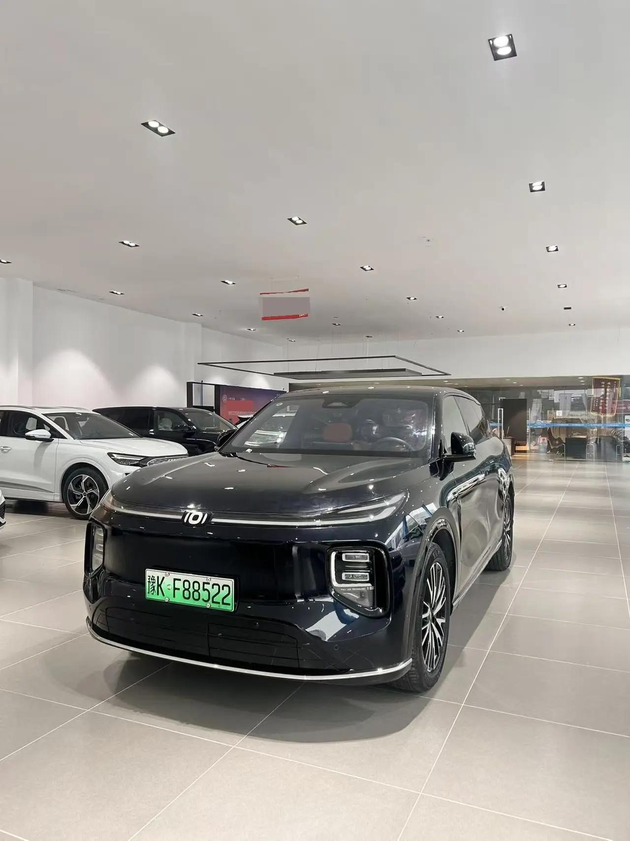 Открыть галерею: QiYuan 2025 Q07 1.5T stepless 215 flagship PLUS automatic gear