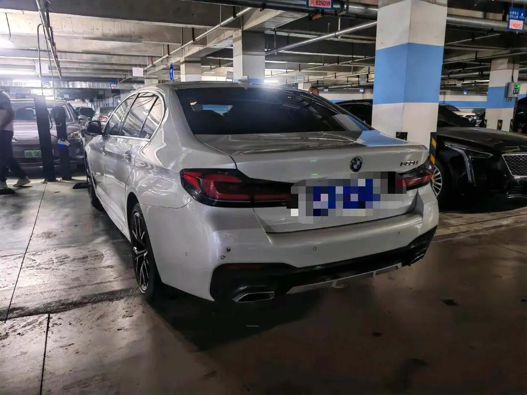 BMW 5 Series 2022 Modified 530Li Exclusive M Sports Suit 2