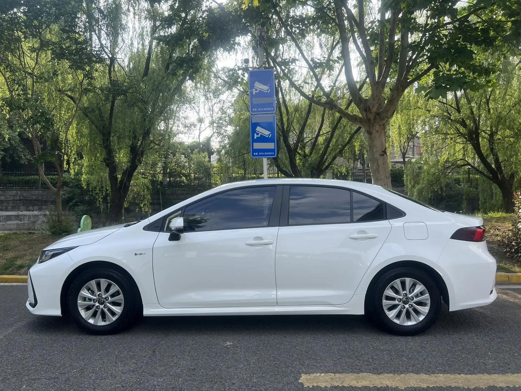 Toyota 2025 Corolla Double Engine 1.8 Stepless Intelligent Electric Hybrid Pioneer Edition Automatic Gear 3