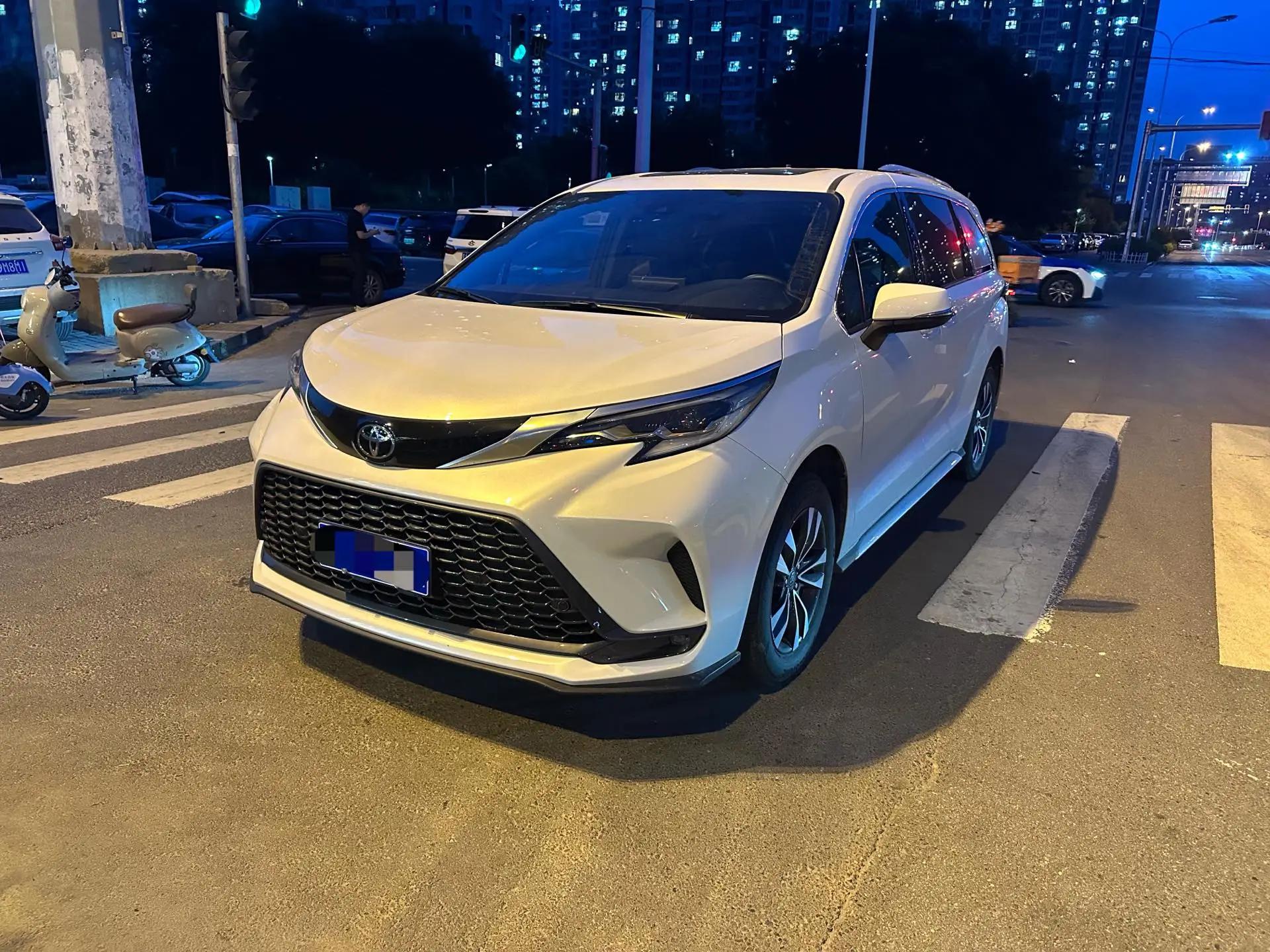 Toyota 2024 Grevia HYBRID 2.5 Stepless Deluxe Edition Automatic Transmission