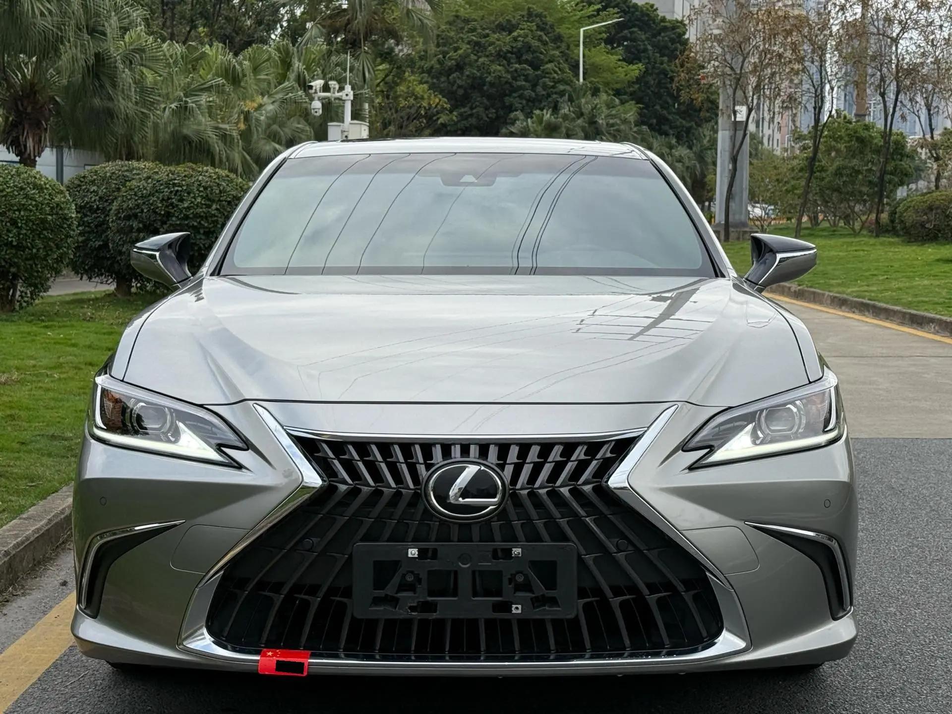Lexus ES 2023 model 200 Premium Edition 6