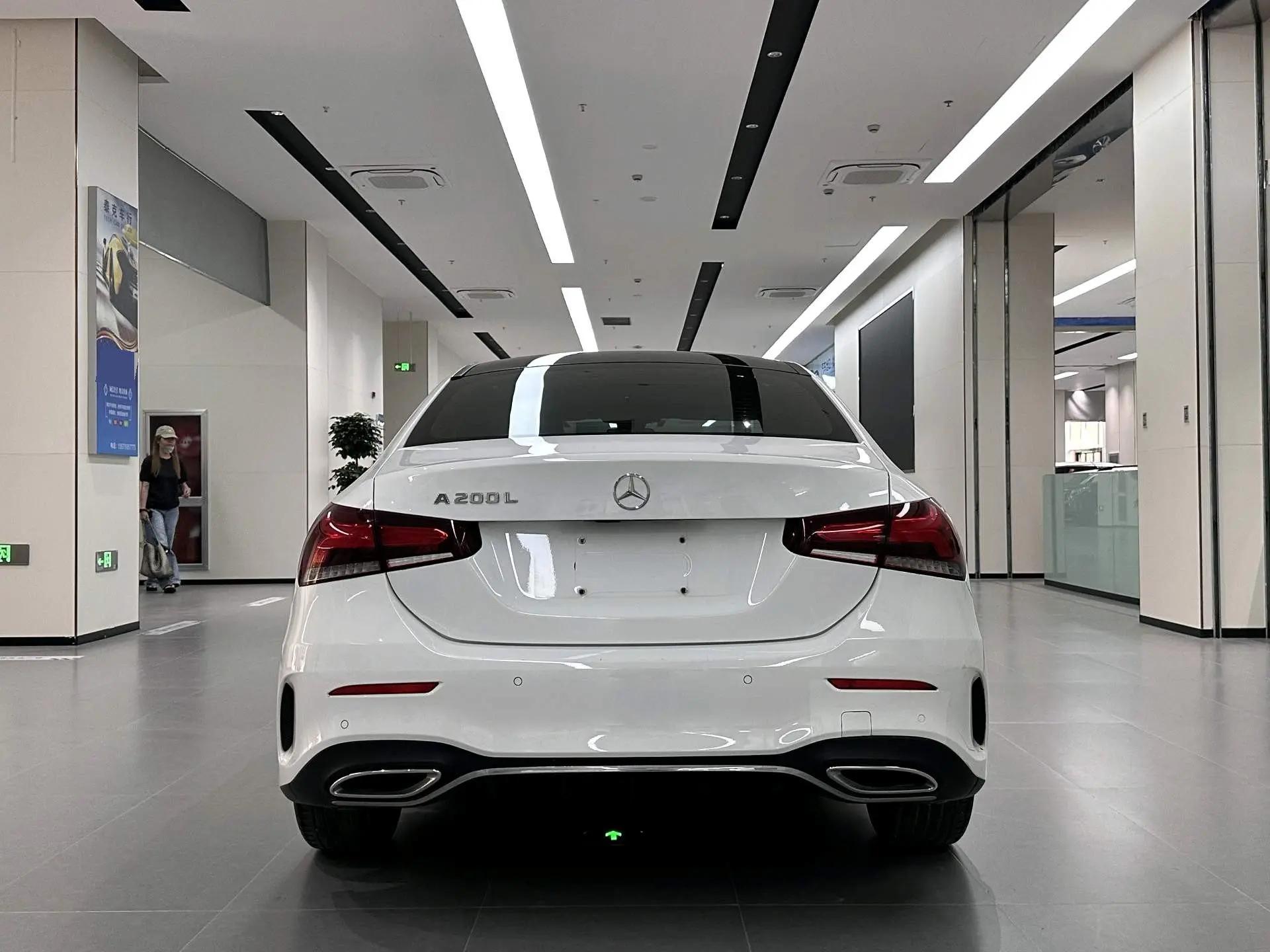 Mercedes Benz Class A 2022 Model Changed to Class A 200 L Sports Sedan Fashion Model 5