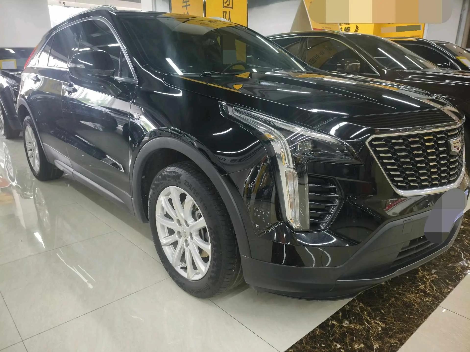 Cadillac XT4 2021 28T Two-Drive Technology 3