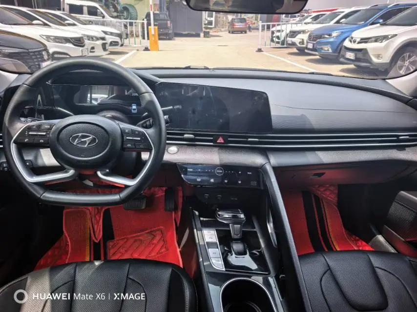 Elantra 2022 1.5L CVT LUX Premium Edition 6