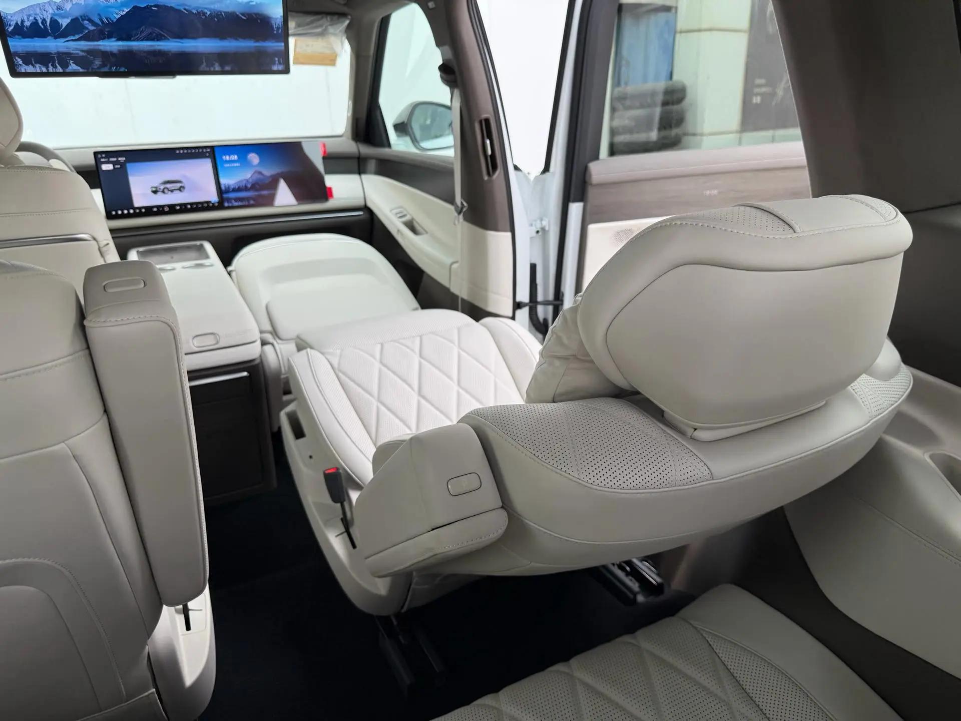 Volkswagen 2026 ID.ERA 9X Ultra 4-wheel drive automatic gear 15