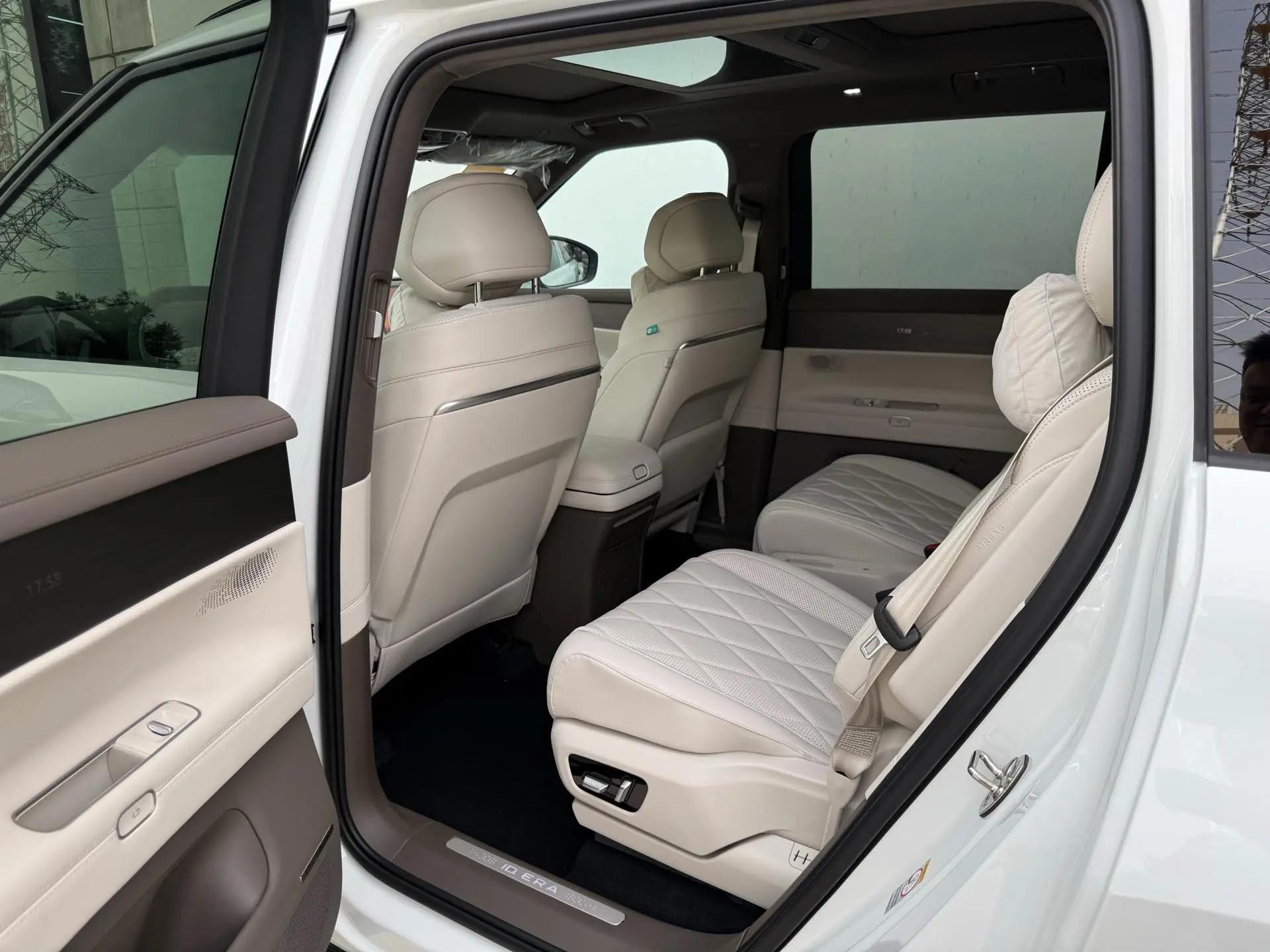 Volkswagen 2026 ID.ERA 9X Ultra 4-wheel drive automatic gear 8