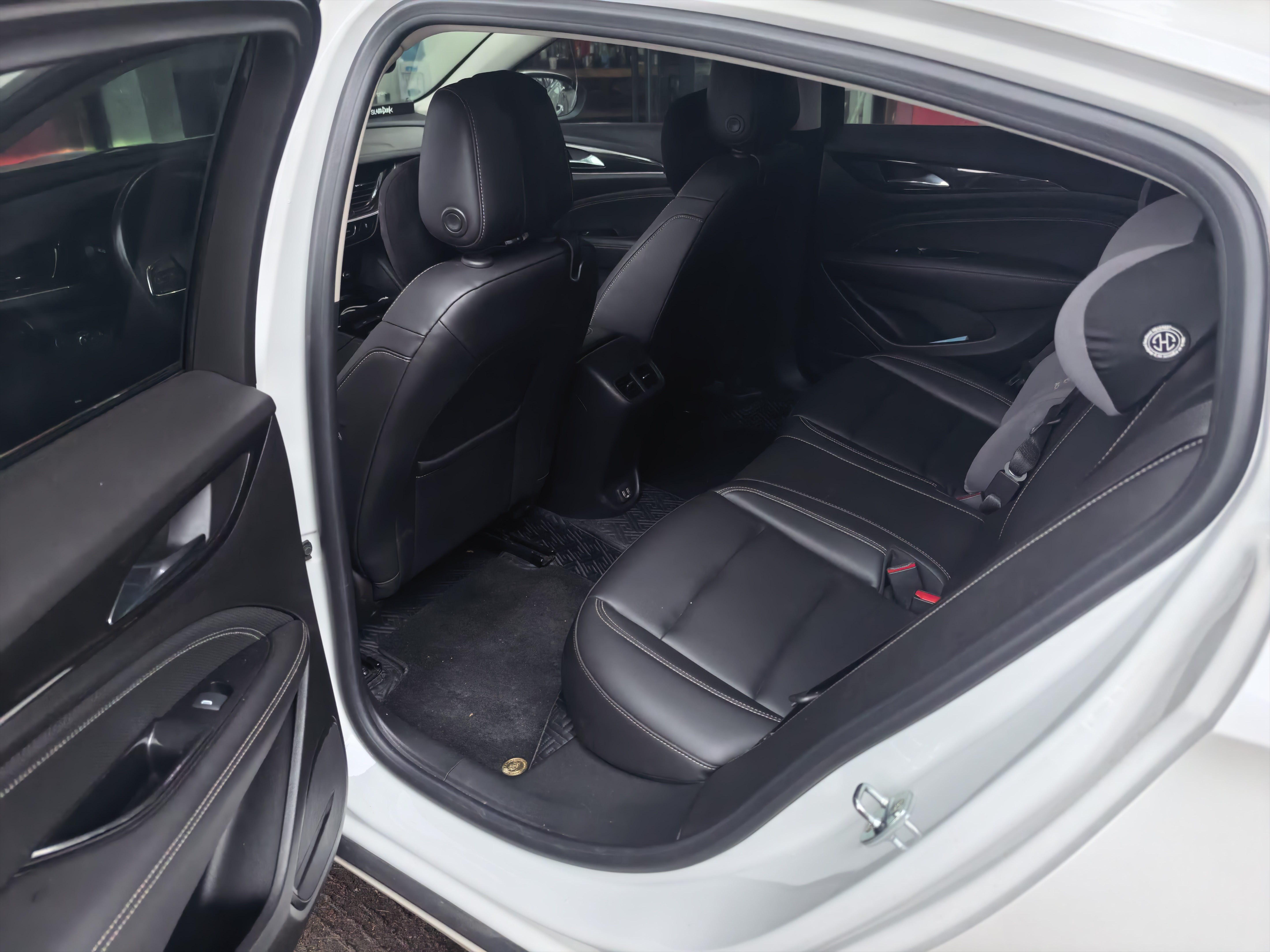 Buick 2024 Regal 1.5T 25T Ultra-Luxury Edition Automatic 3