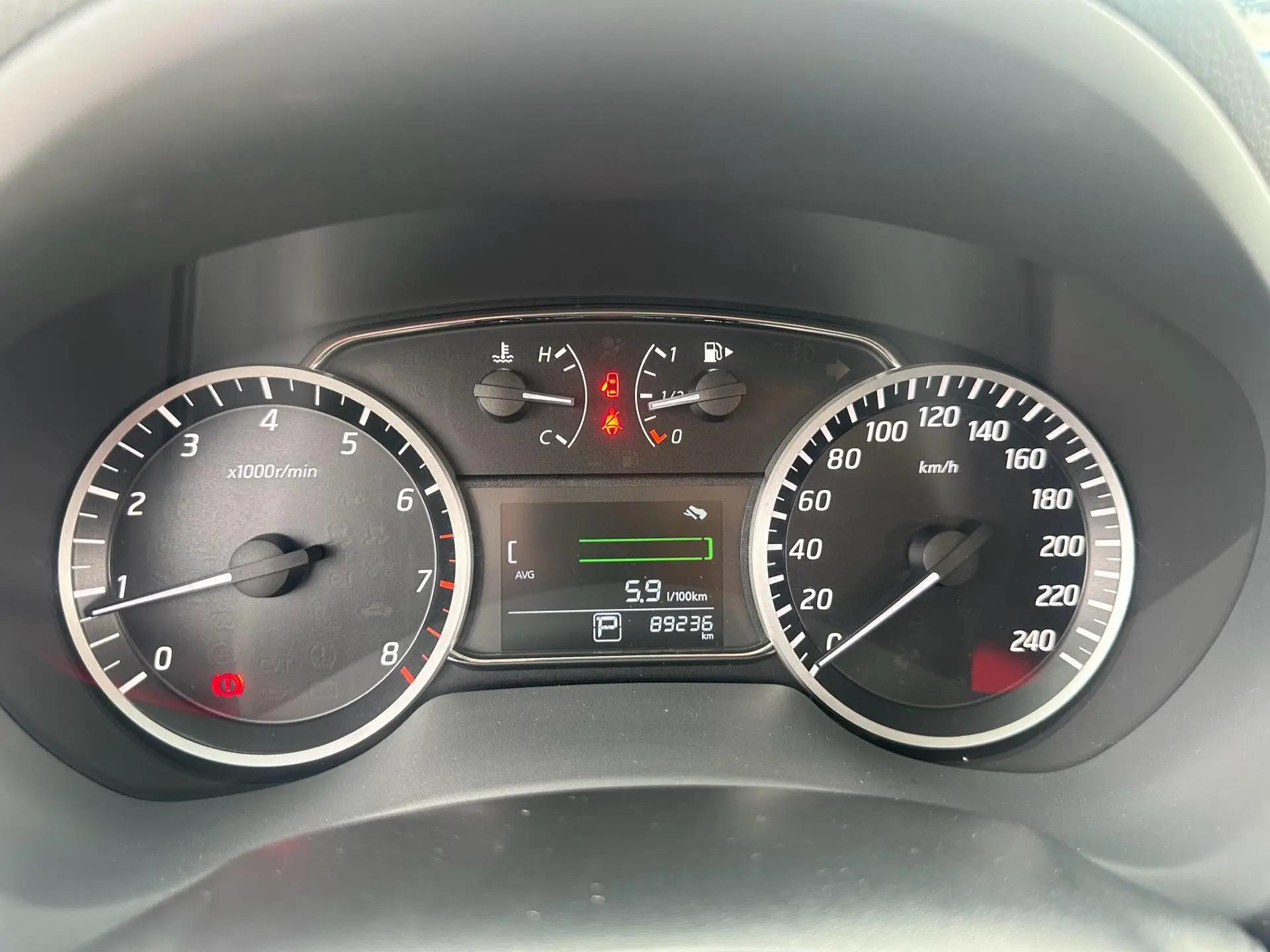 Sylphy 2019 Classic 1.6XL CVT Deluxe Edition 12