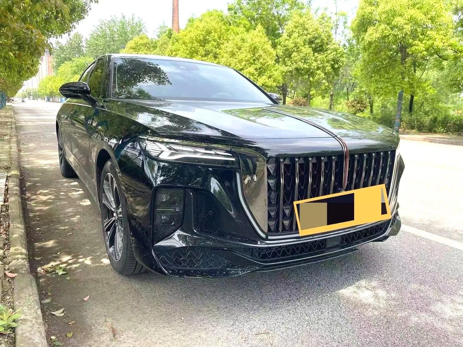 HongQi H9 2024 2.0T Flag Enjoy Private Fashion Edition 2
