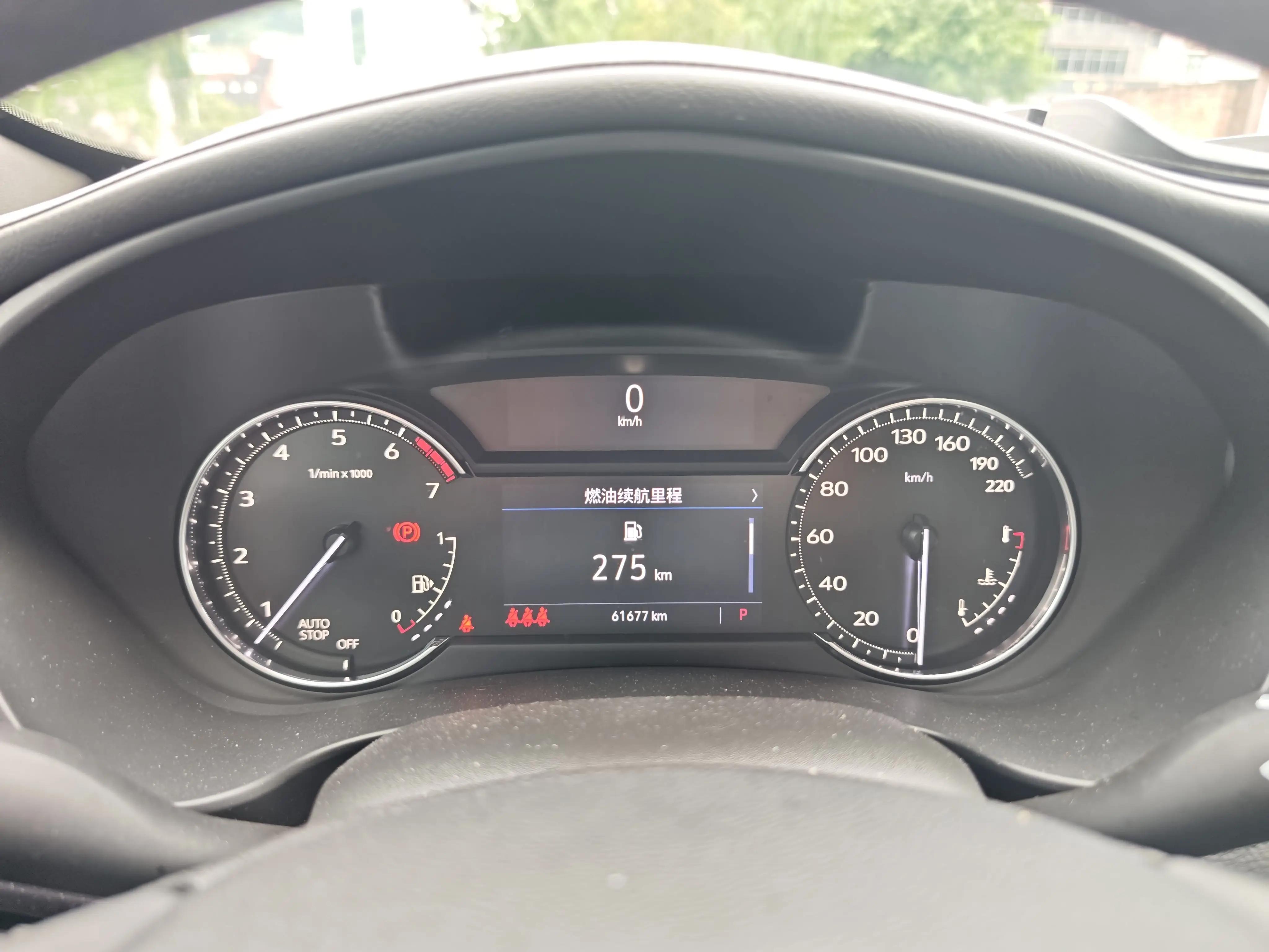 Cadillac XT4 2020 28T Two-Drive Leading Sports 3