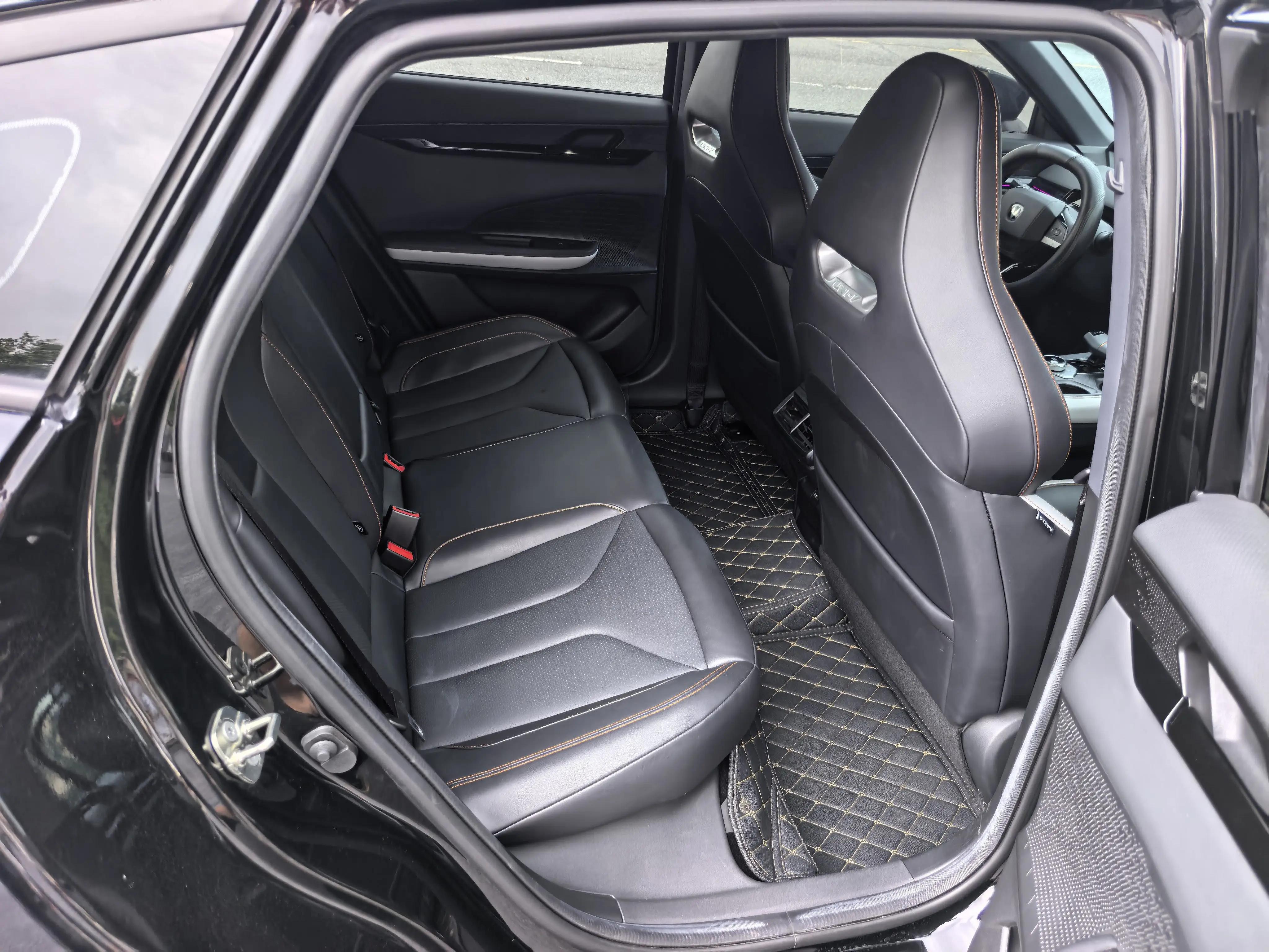 ChangAn 2023 UNI-V 1.5T Prestige Automatic 7