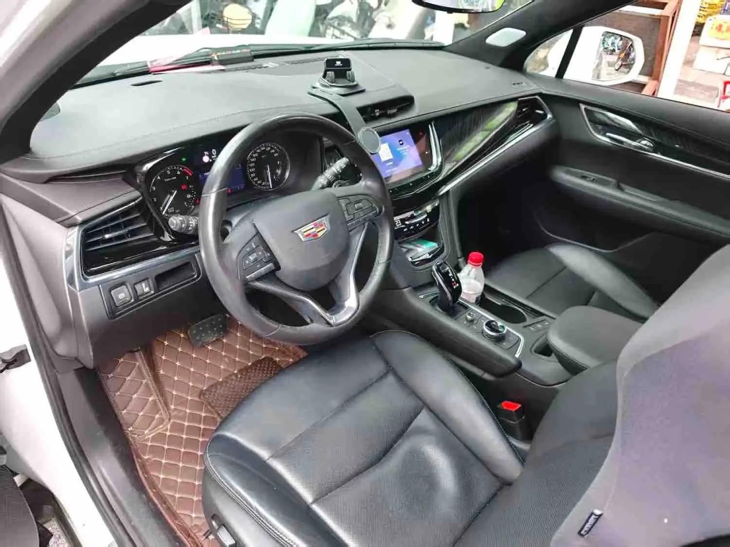 Cadillac XT6 2020 28T seven-seat luxury model 2