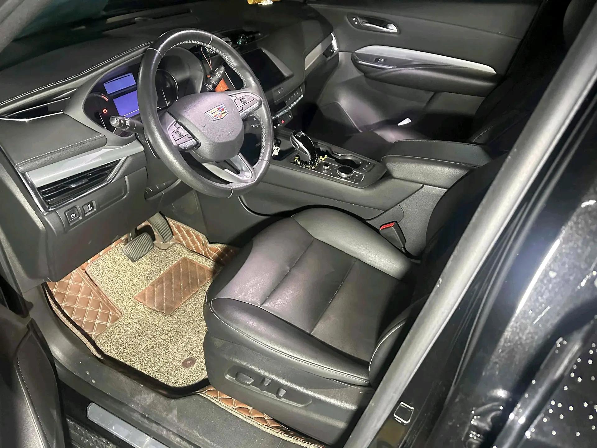 Cadillac XT4 2021 28T Two-Drive Technology 2