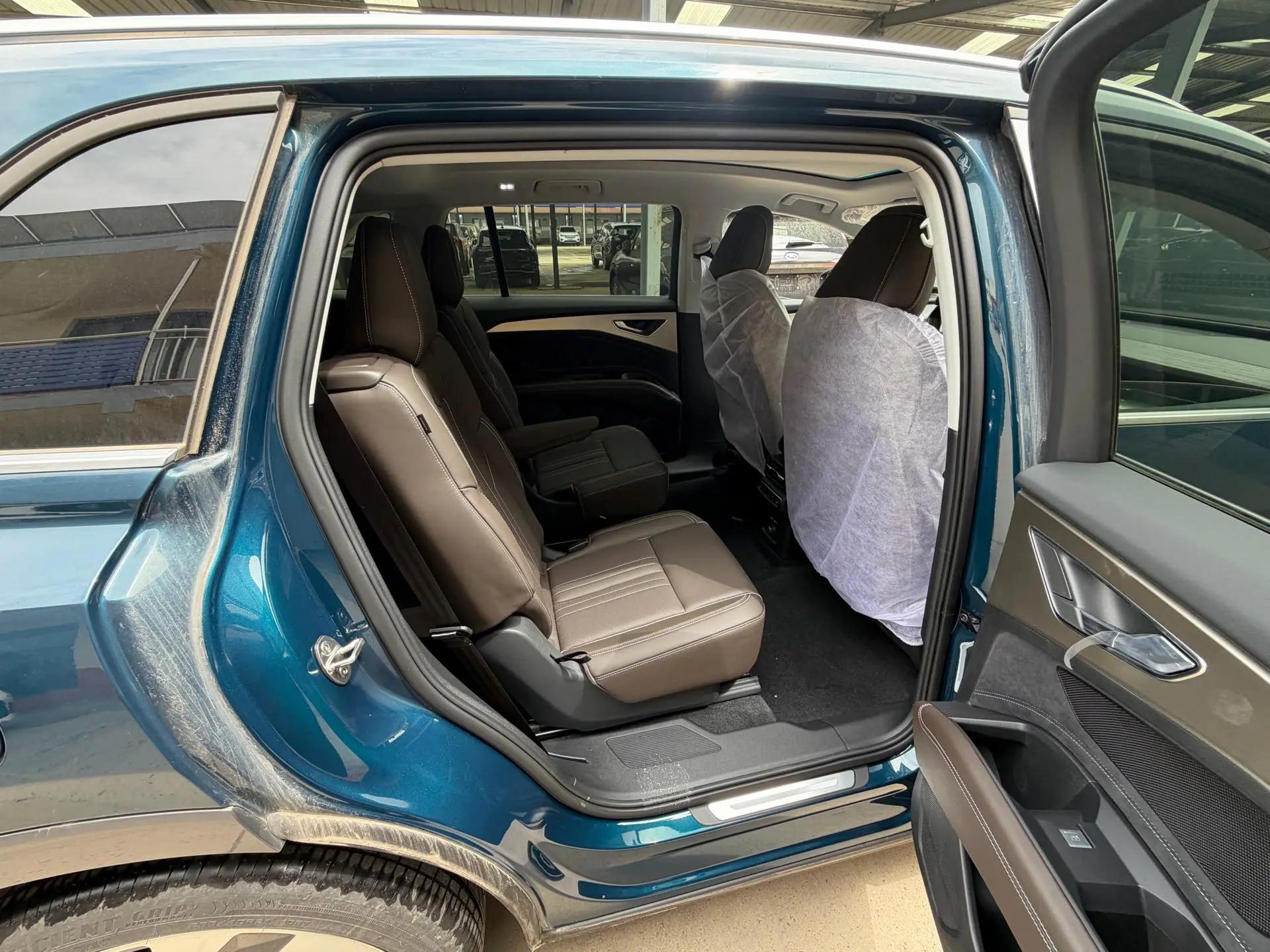 Audi 2024 Q5 e-tron 50 Quattro glorious royal suit automatic gear 6
