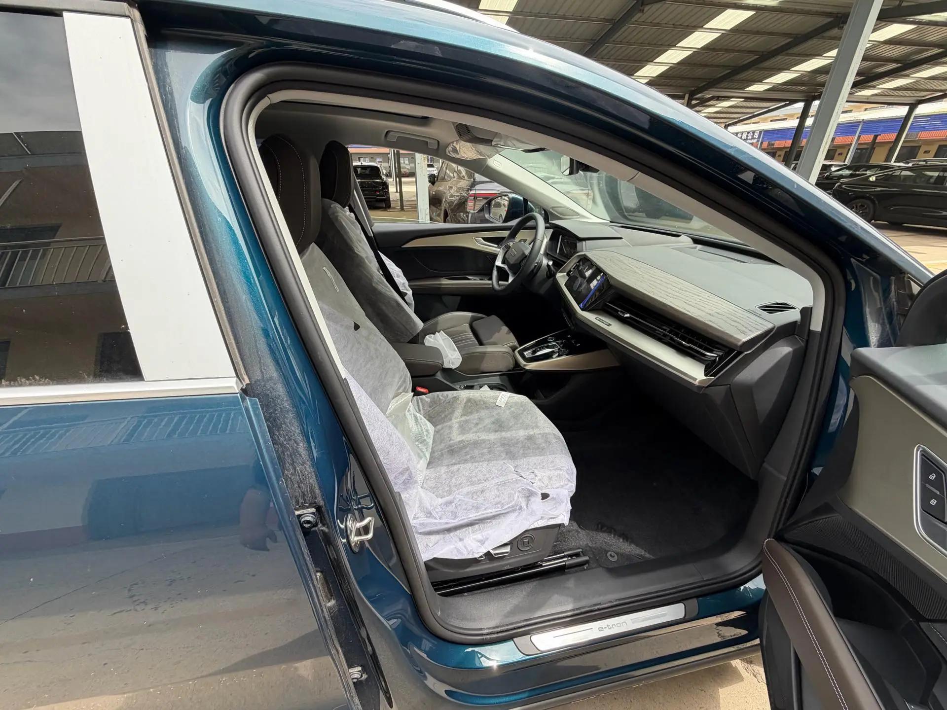 Audi 2024 Q5 e-tron 50 Quattro glorious royal suit automatic gear 8