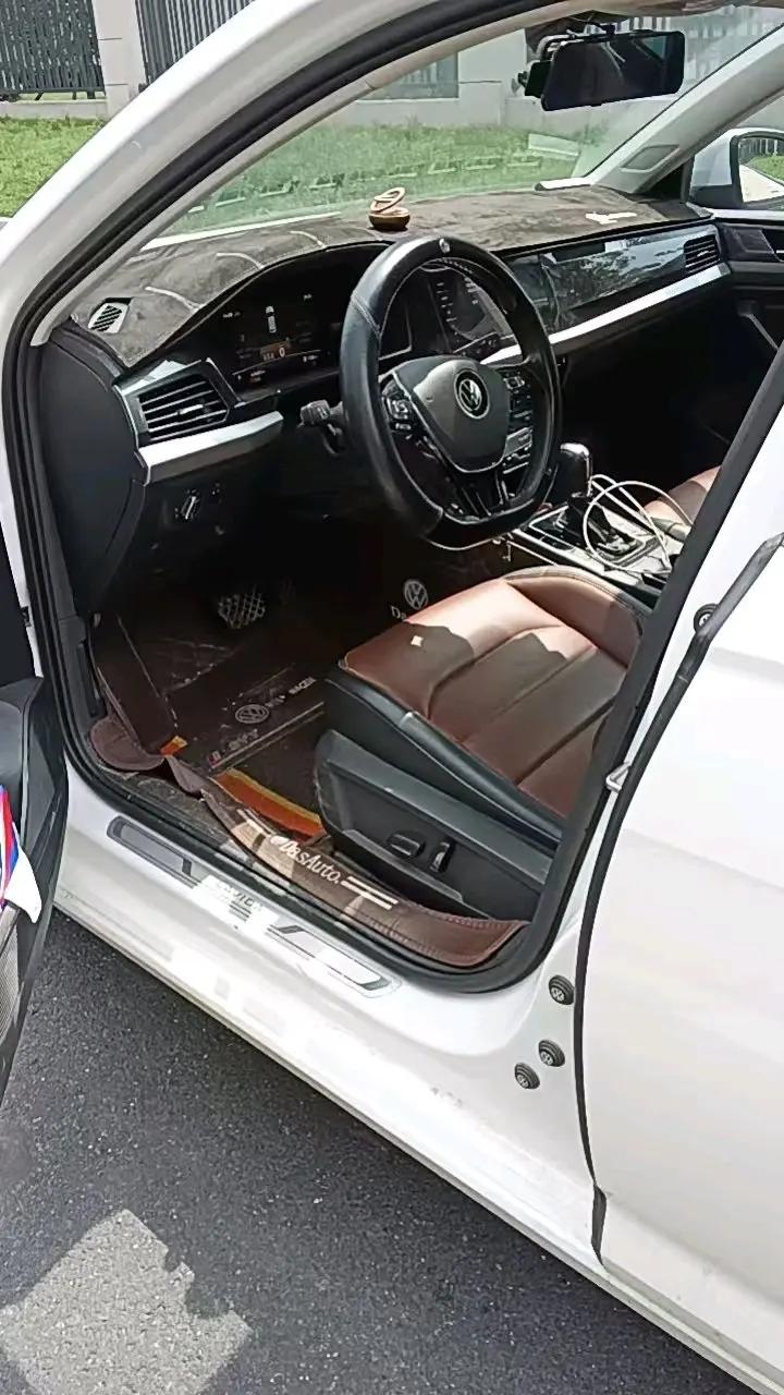 Lavida 2021 280TSI DSG Deluxe Edition 4