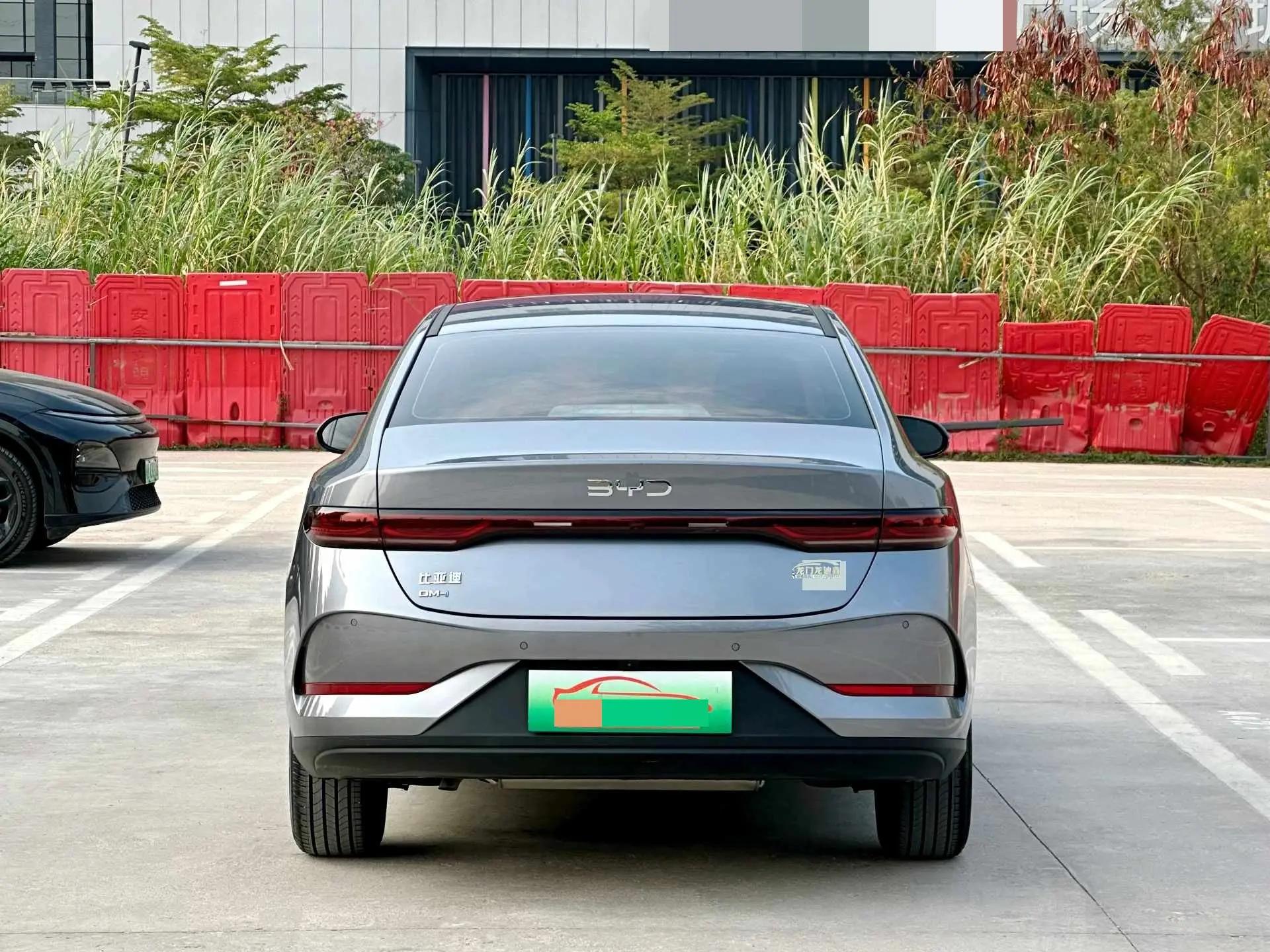 BYD 2025 Qin PLUS DM-i 1.5 CVT Intelligent Drive 55km Flagship Automatic 5