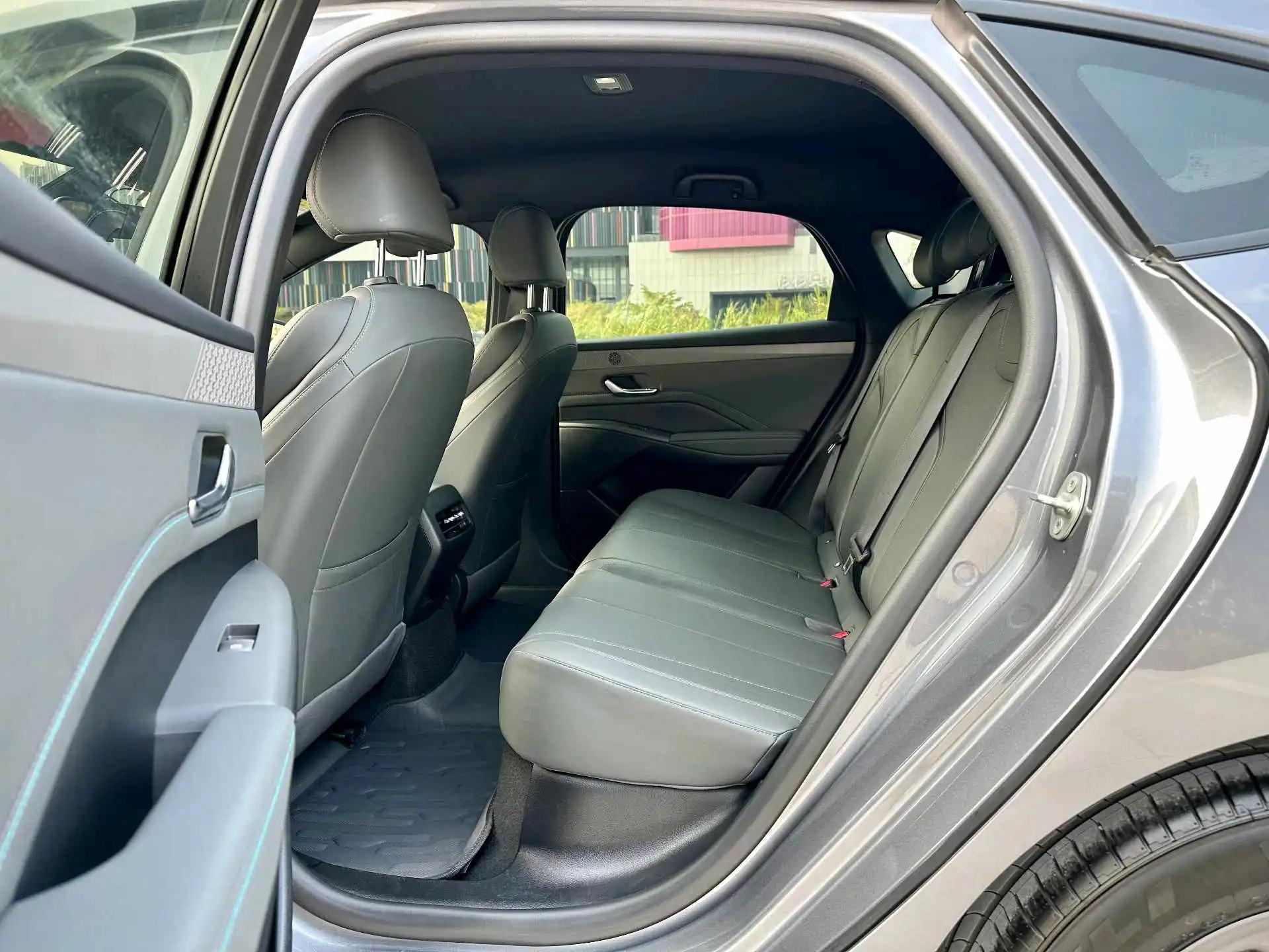 BYD 2025 Qin PLUS DM-i 1.5 CVT Intelligent Drive 55km Flagship Automatic 7