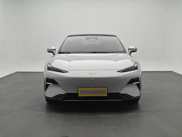 Geely Galaxy 2025 Model E8 700km Long-Range Intelligent Driving Version Automatic 2