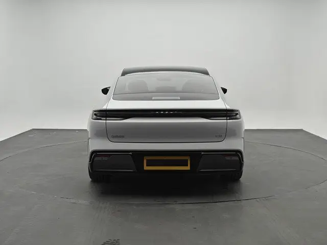 Geely Galaxy 2025 Model E8 700km Long-Range Intelligent Driving Version Automatic 6