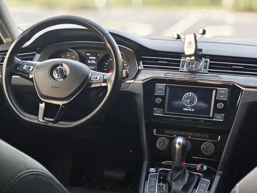 Magotan 2019 330TSI DSG Leading National V 5