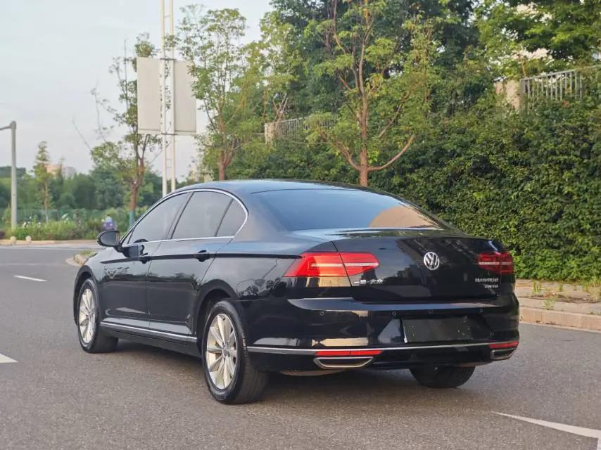 Magotan 2019 330TSI DSG Leading National V 7