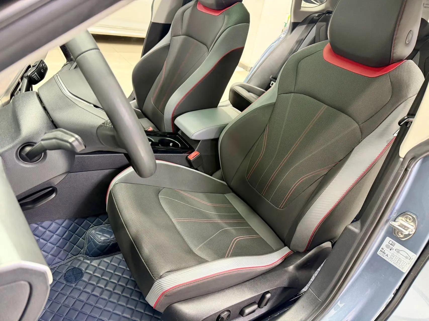 Ling Du 2022 Ling Du L 280TSI DSG Hot Edition 10