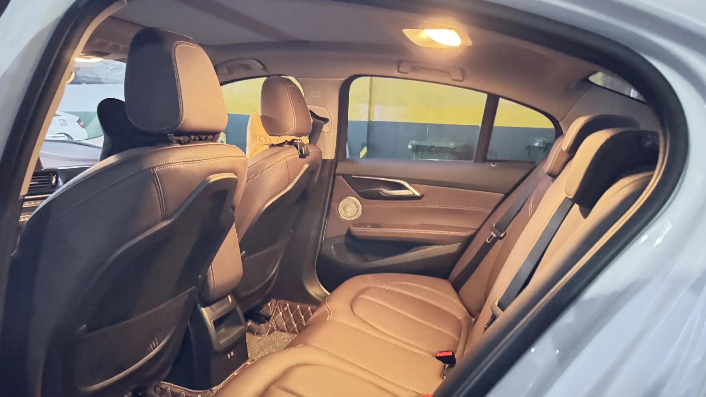 BMW 1 Series 2021 Changed to 120i M Sports Obsidian Night Edition 7