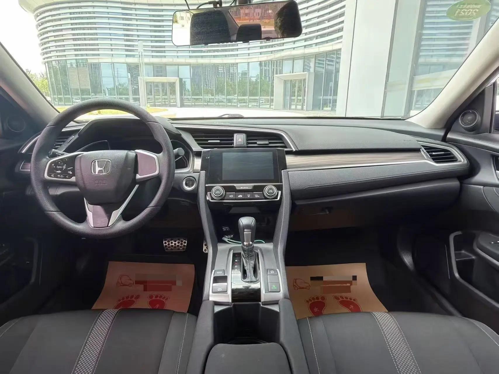 Civic 2019 220TURBO CVT Combustion Edition National V 4
