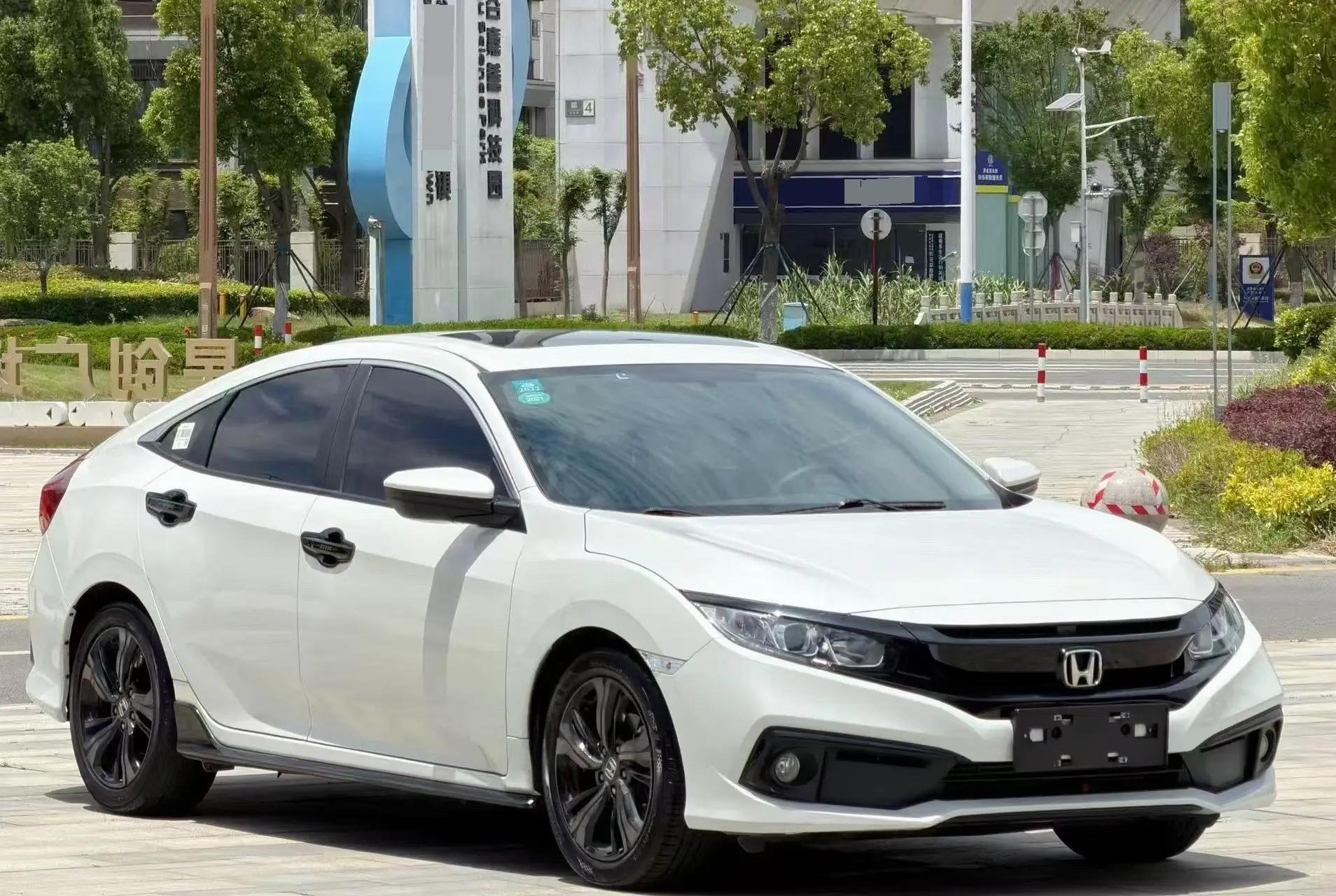 Civic 2019 220TURBO CVT Combustion Edition National V 6