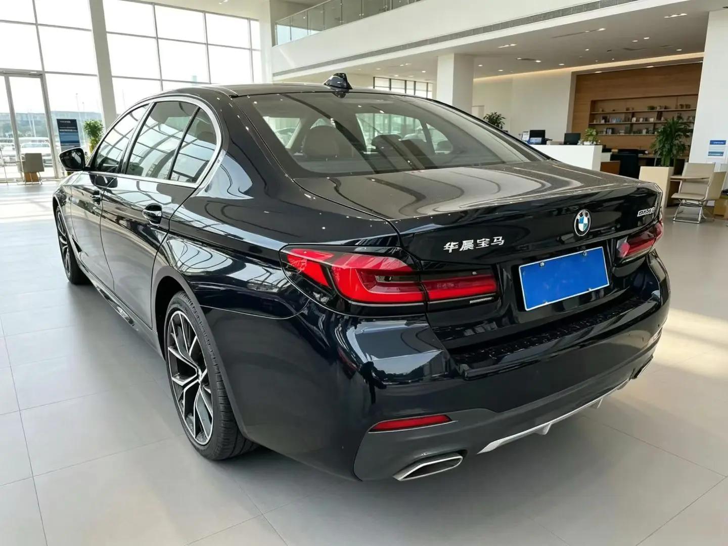 BMW 5 Series 2022 Modified 2 530Li Exclusive M Sports Suit 4
