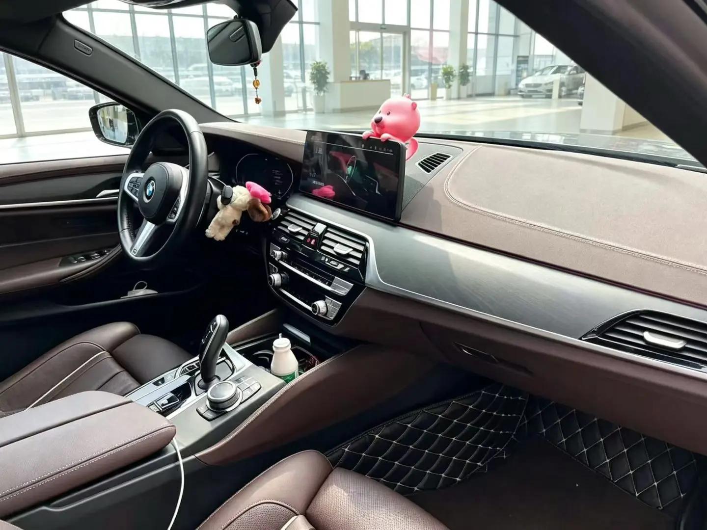 BMW 5 Series 2022 Modified 2 530Li Exclusive M Sports Suit 9