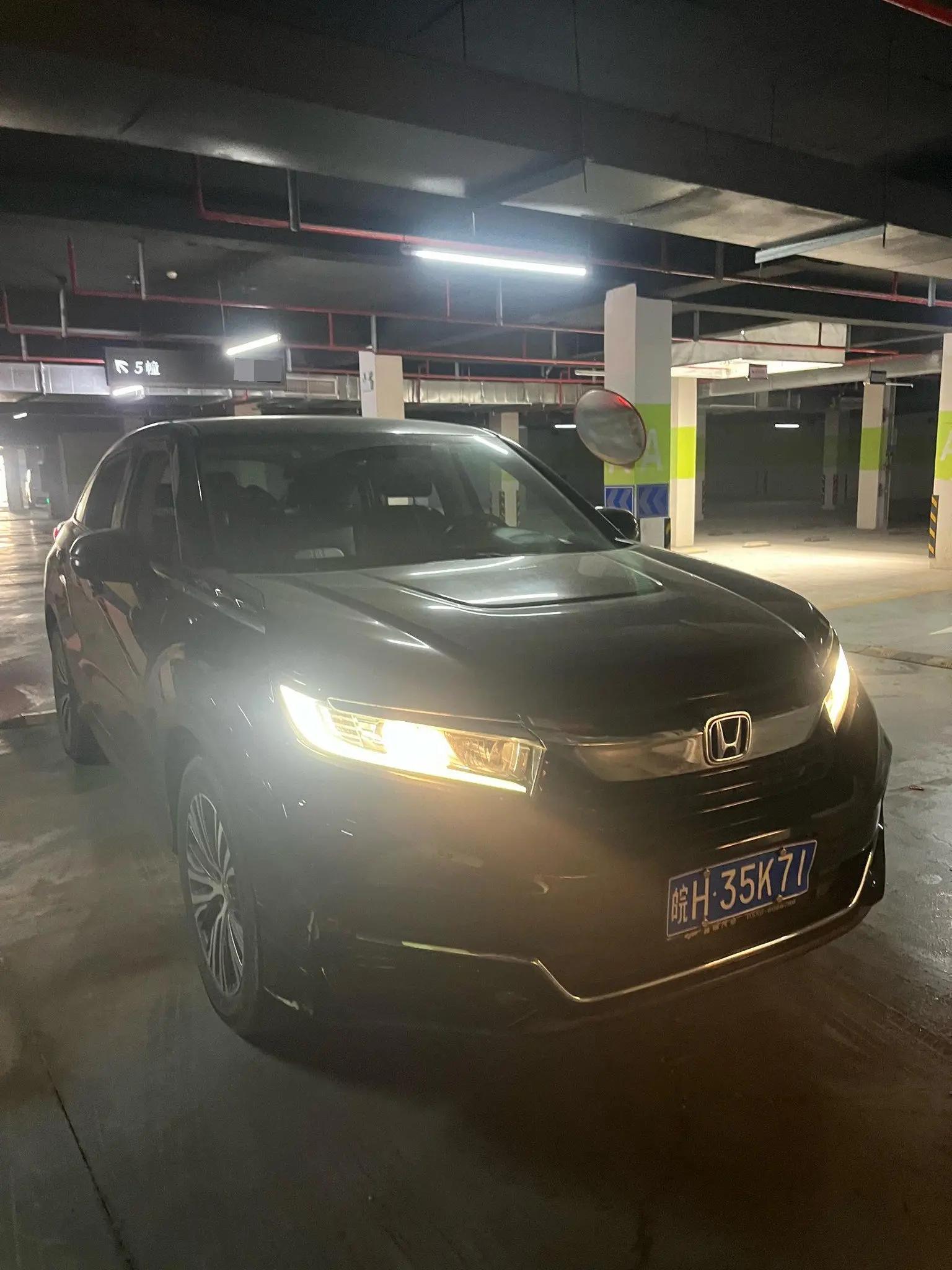 Crown Road 2020 240TURBO Two-Drive Elite Edition 2