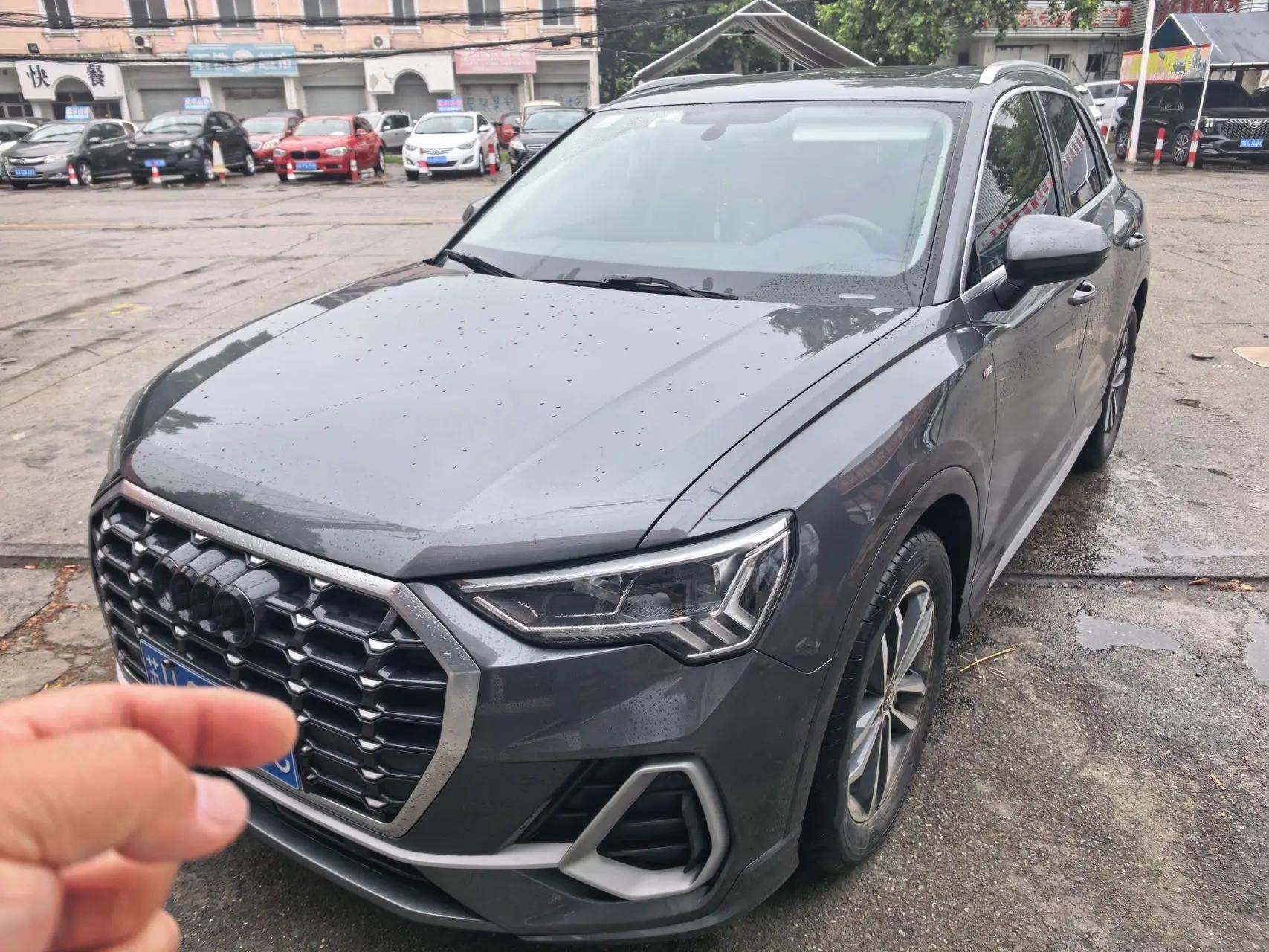 Audi Q3 2021 35 TFSI Enjoys Life Edition