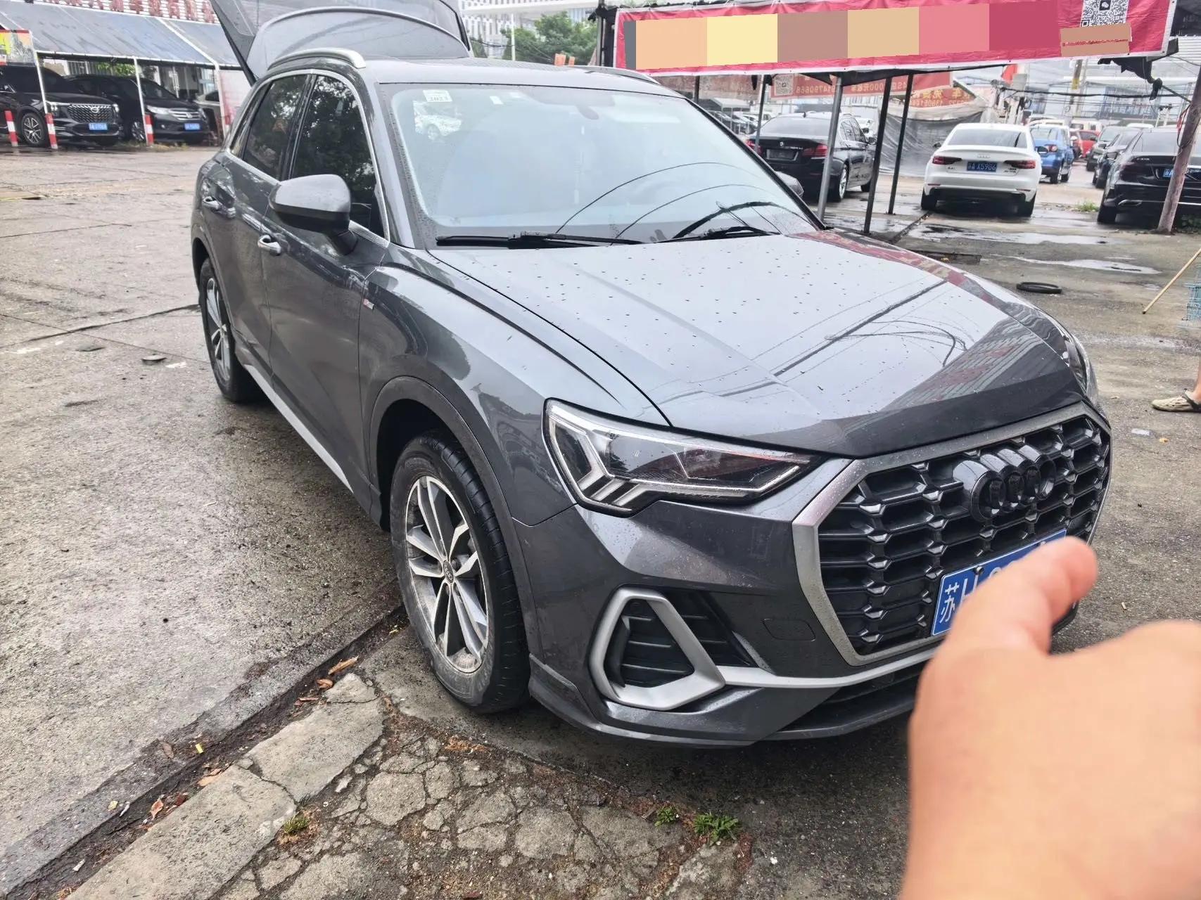 Audi Q3 2021 35 TFSI Enjoys Life Edition 3