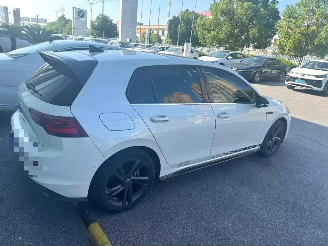 Volkswagen 2023 Golf 8 R-Line 1.4TSI 280TSI Automatic 5