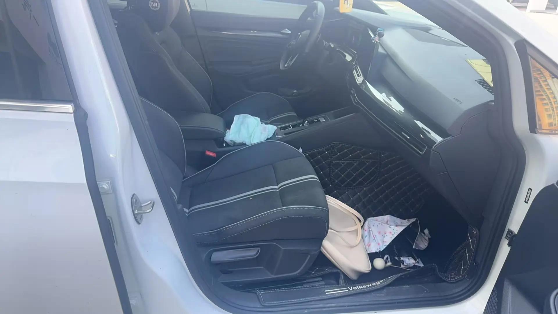 Volkswagen 2023 Golf 8 R-Line 1.4TSI 280TSI Automatic 6