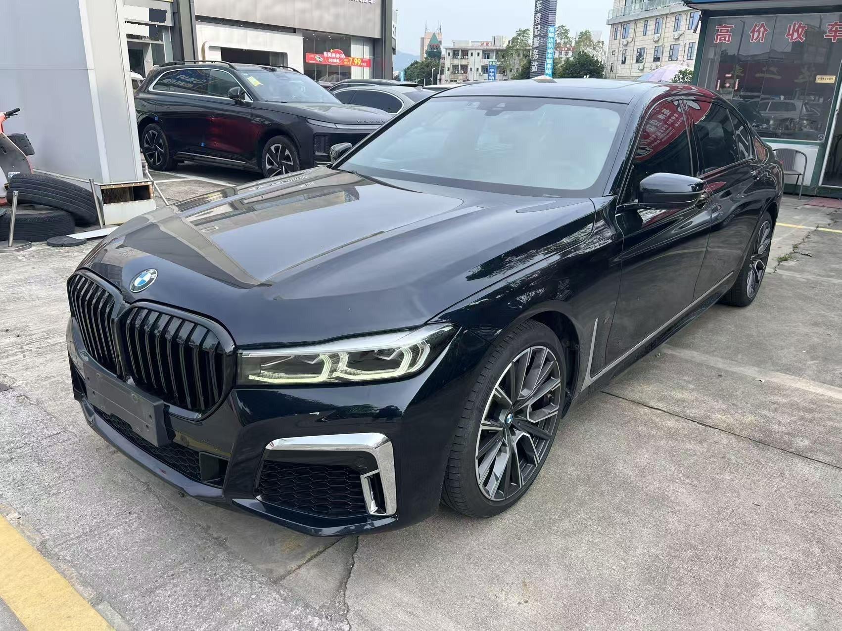 BMW 7 Series 2019 740Li Leading M Sports Suit