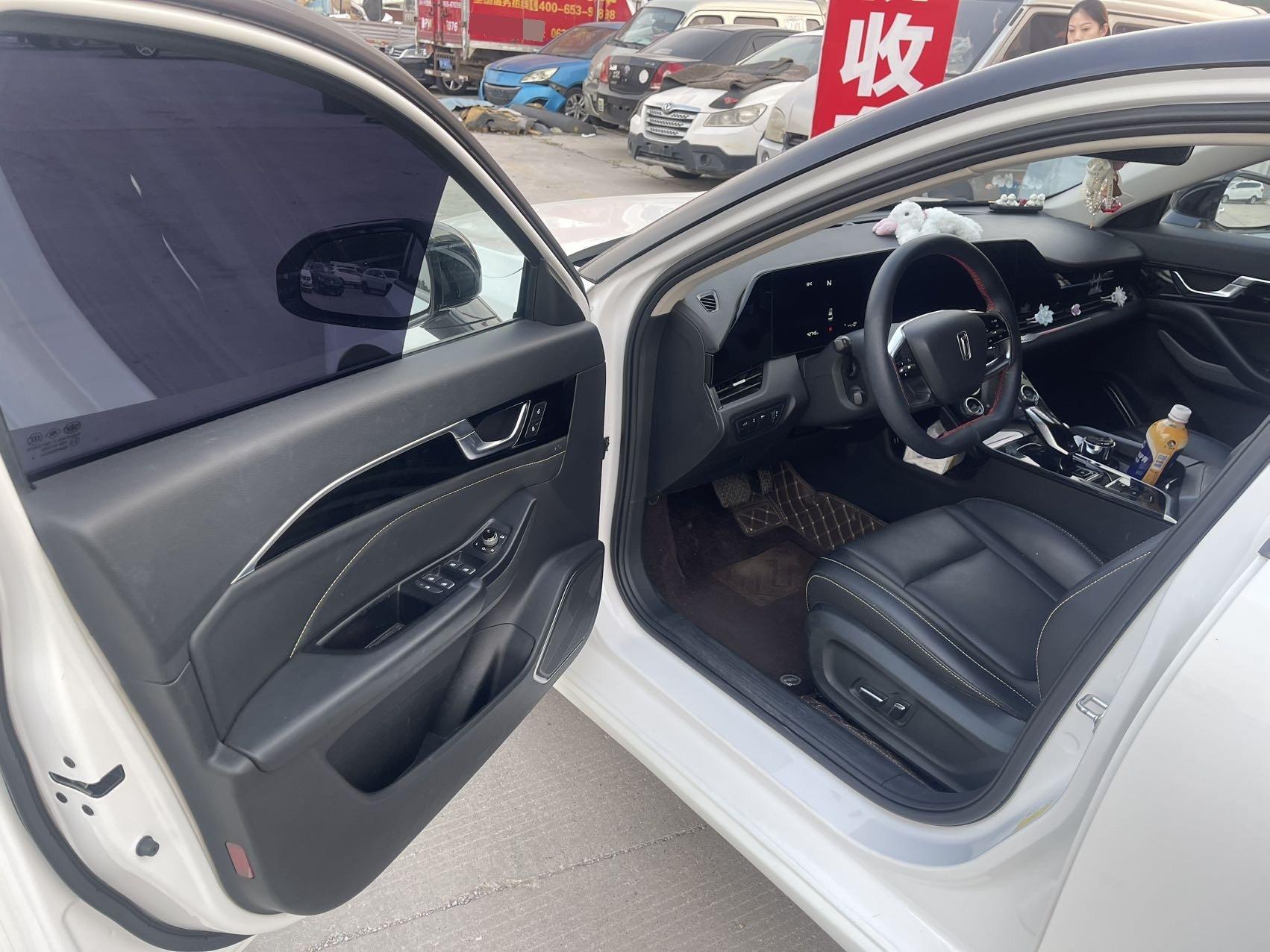 Bestune B70 2022 1.5T Auto Enjoy 6
