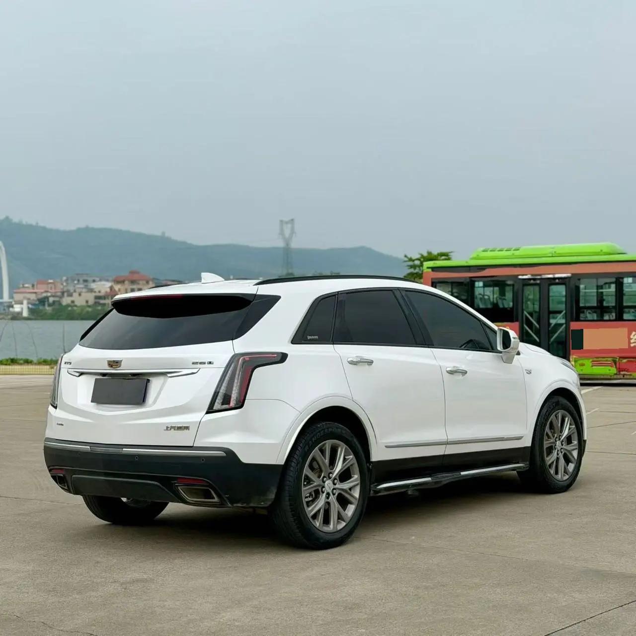 Cadillac XT5 2020 28T 4-wheel drive leading sports 3