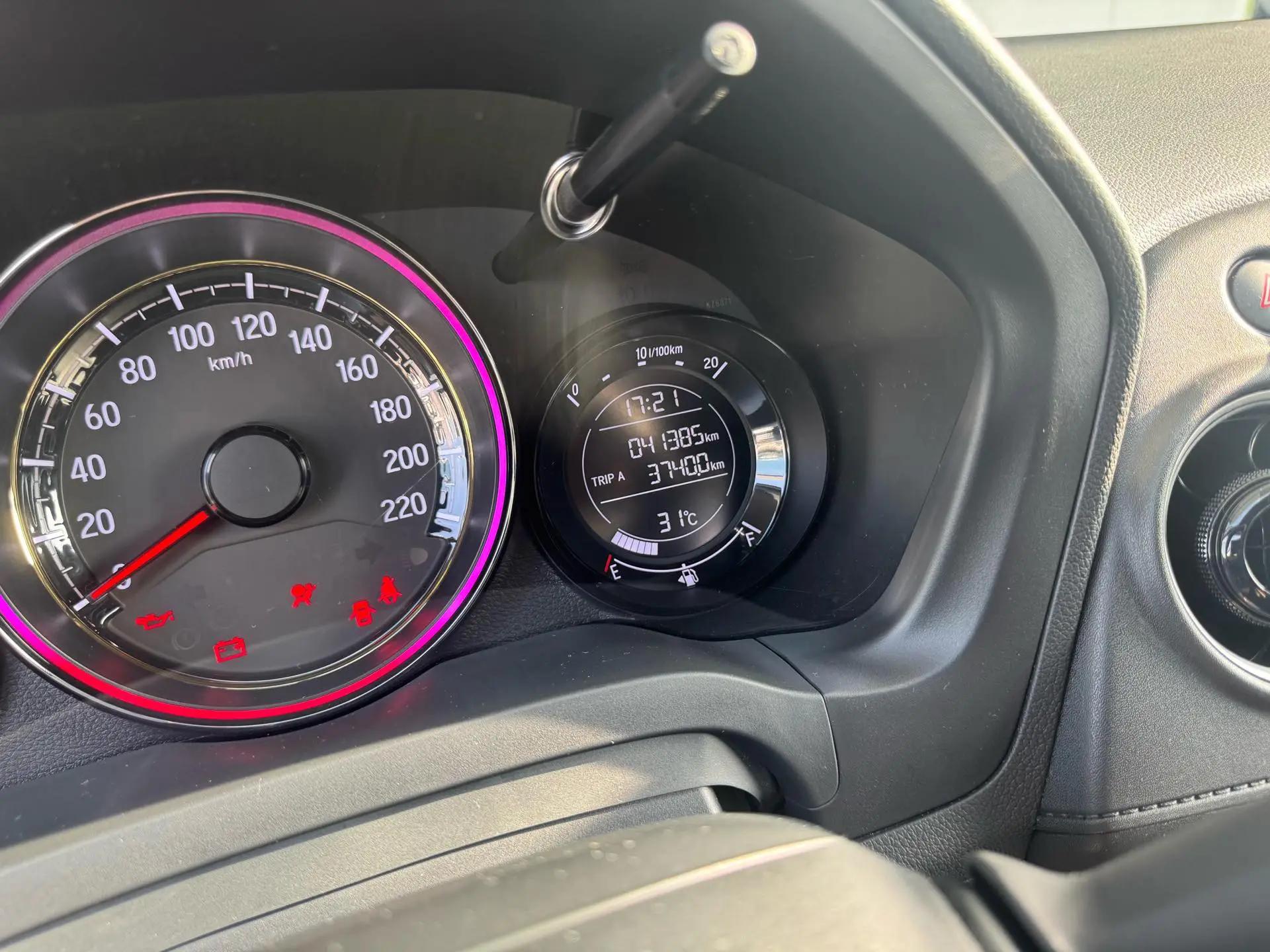 Honda XR-V 2021 1.5L CVT Luxury Edition 6