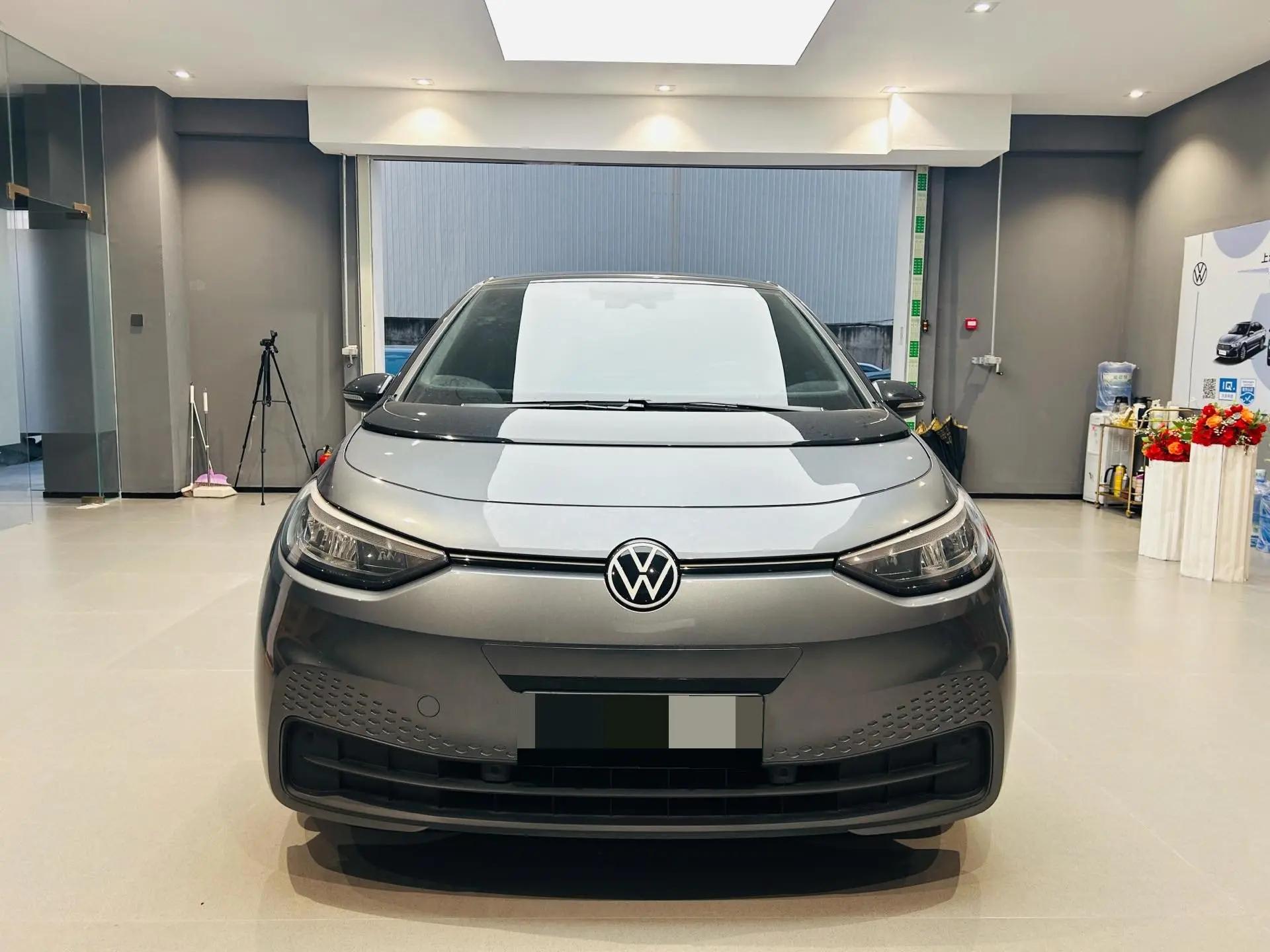 Volkswagen 2023 ID. 3 Upgraded Pure Smart Edition, Automatic Transmission 2