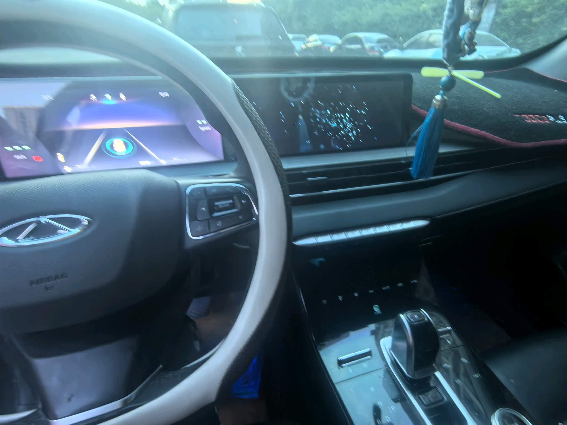 Ruihu 8 PLUS Kunpeng e 2022 PHEV 1.5T Style e 3