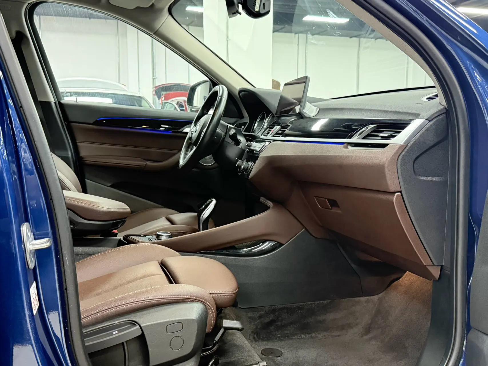 BMW X1 2022 sDrive20Li exclusive type 15