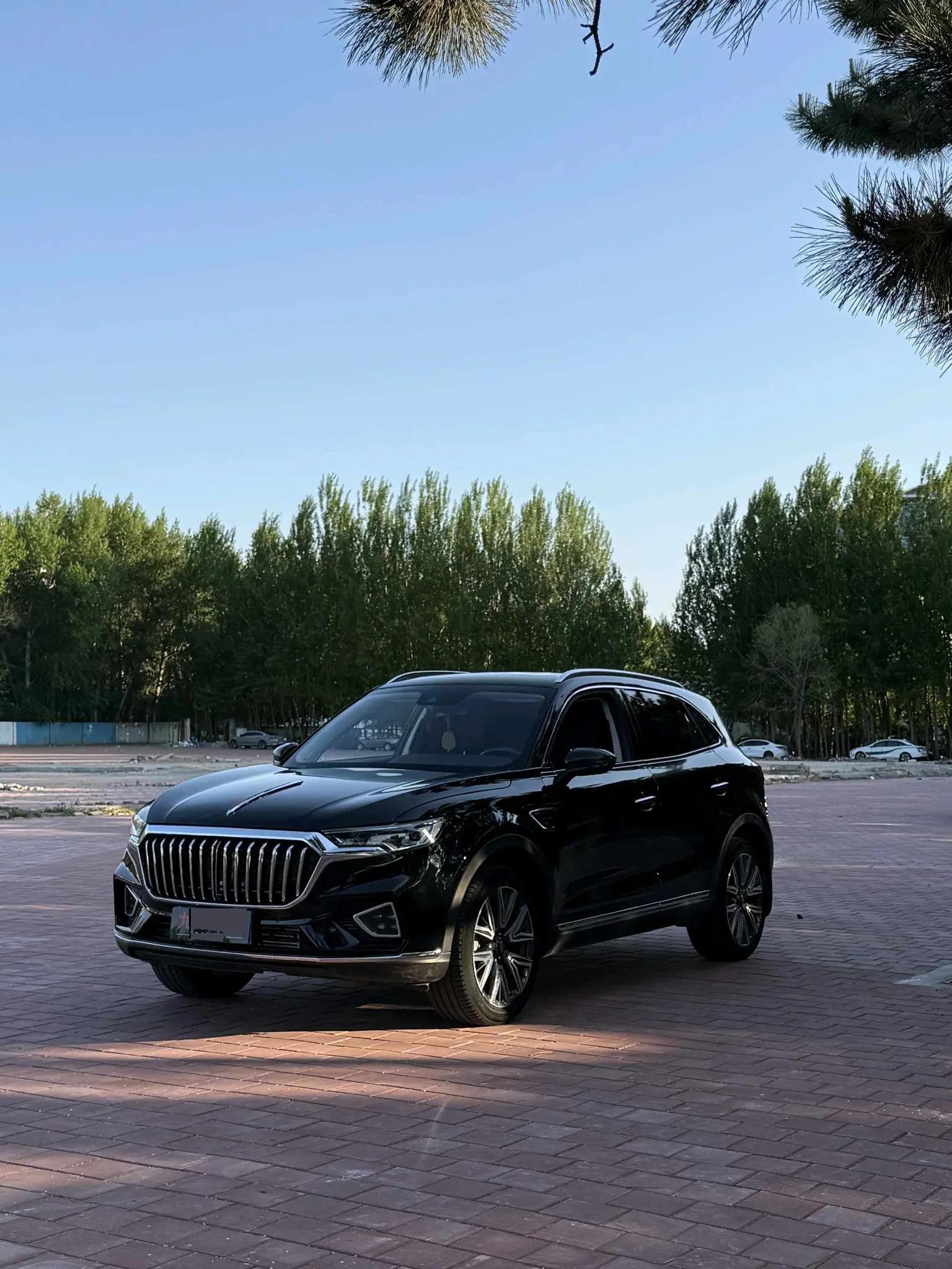 HongQi HS5 2022 2.0T Zhilian Flag Collar Four-wheel Drive Edition