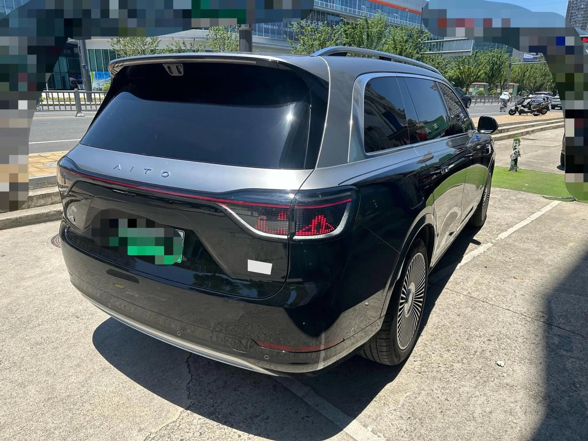 AITO 2025 Model AITO M9 Range-Extended Ultra Version 52kWh 6-Seater Automatic 2
