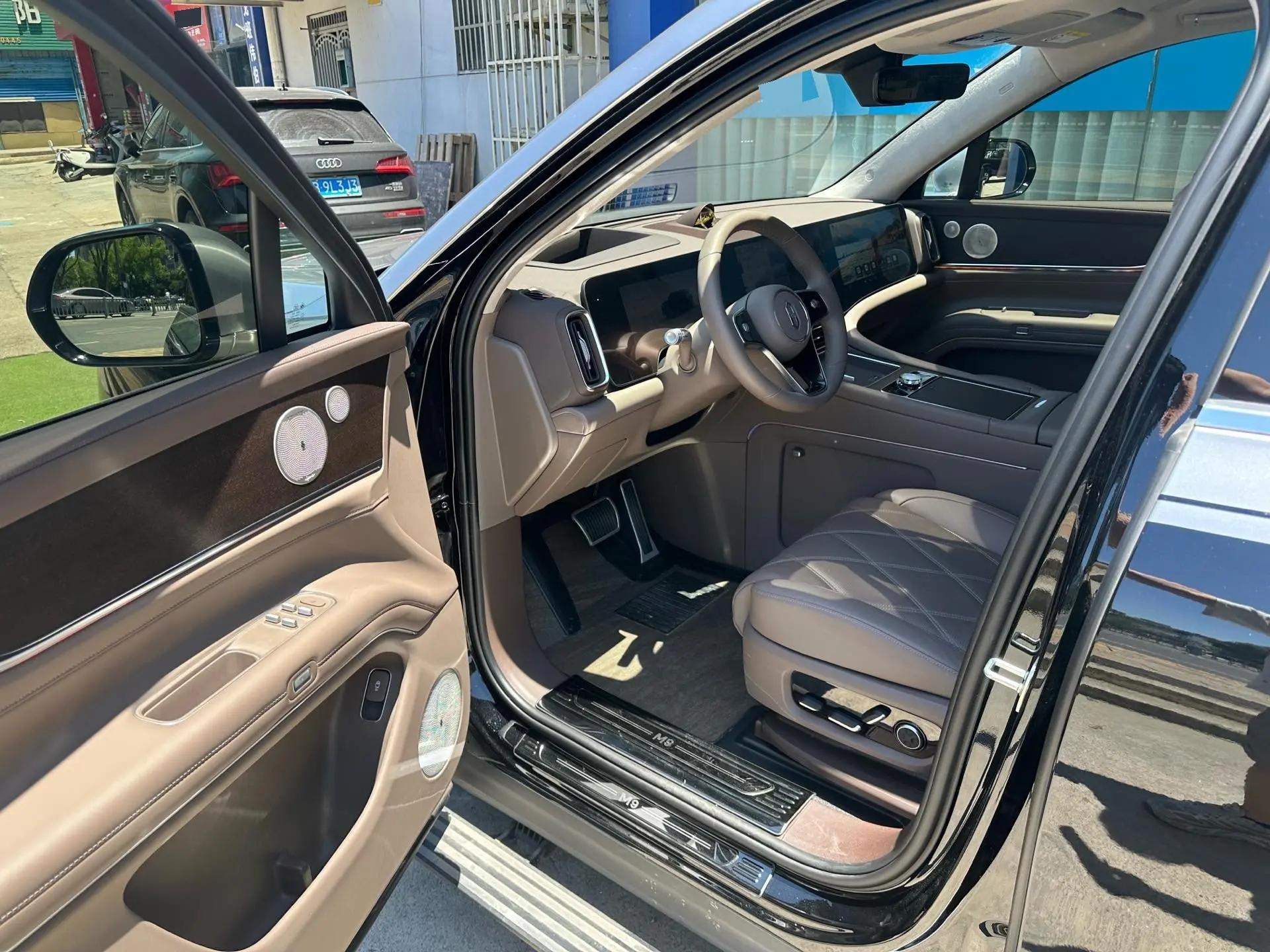 AITO 2025 Model AITO M9 Range-Extended Ultra Version 52kWh 6-Seater Automatic 5