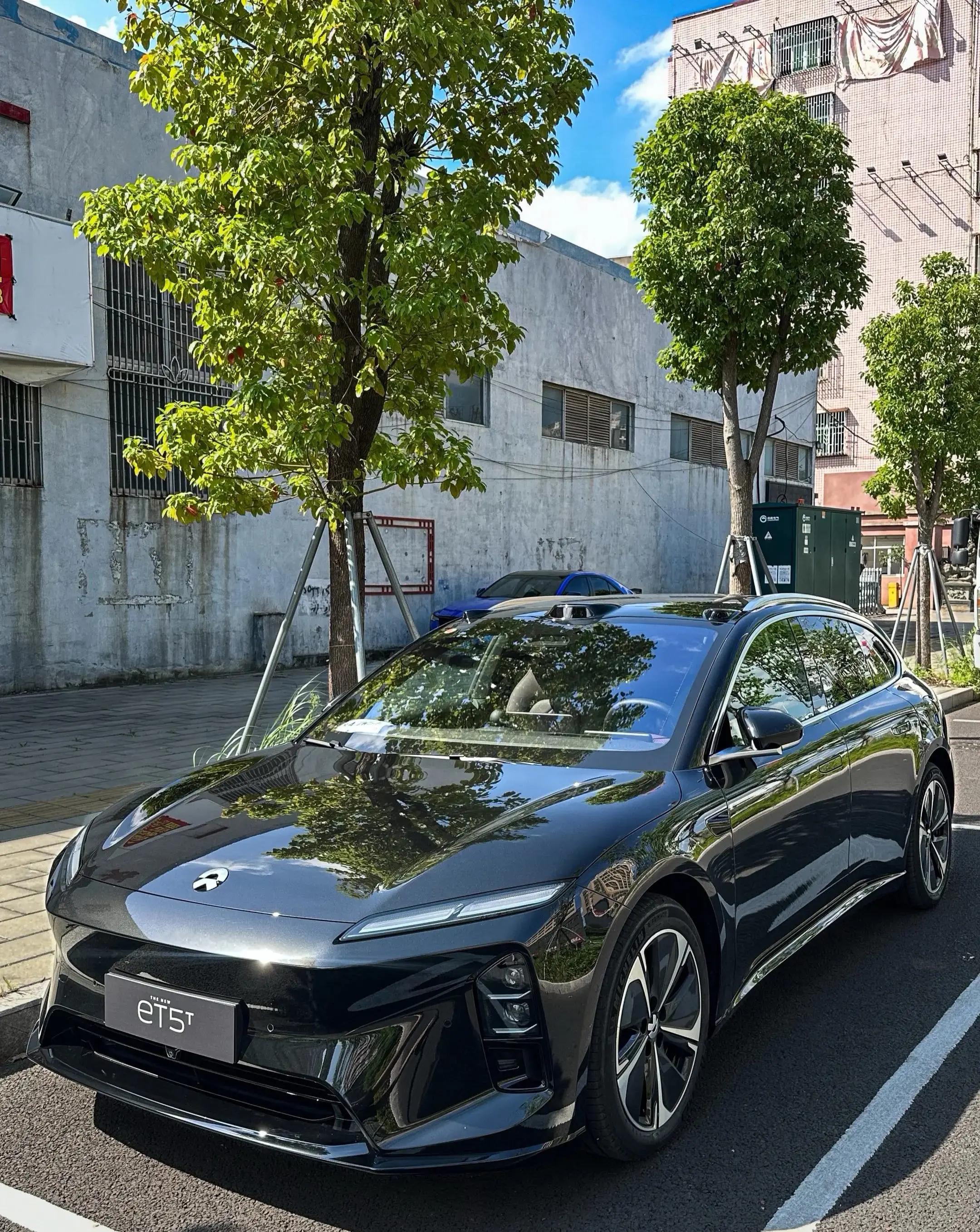 Open image lightbox: NIO 2026 ET5T 100kWh Touring automatic