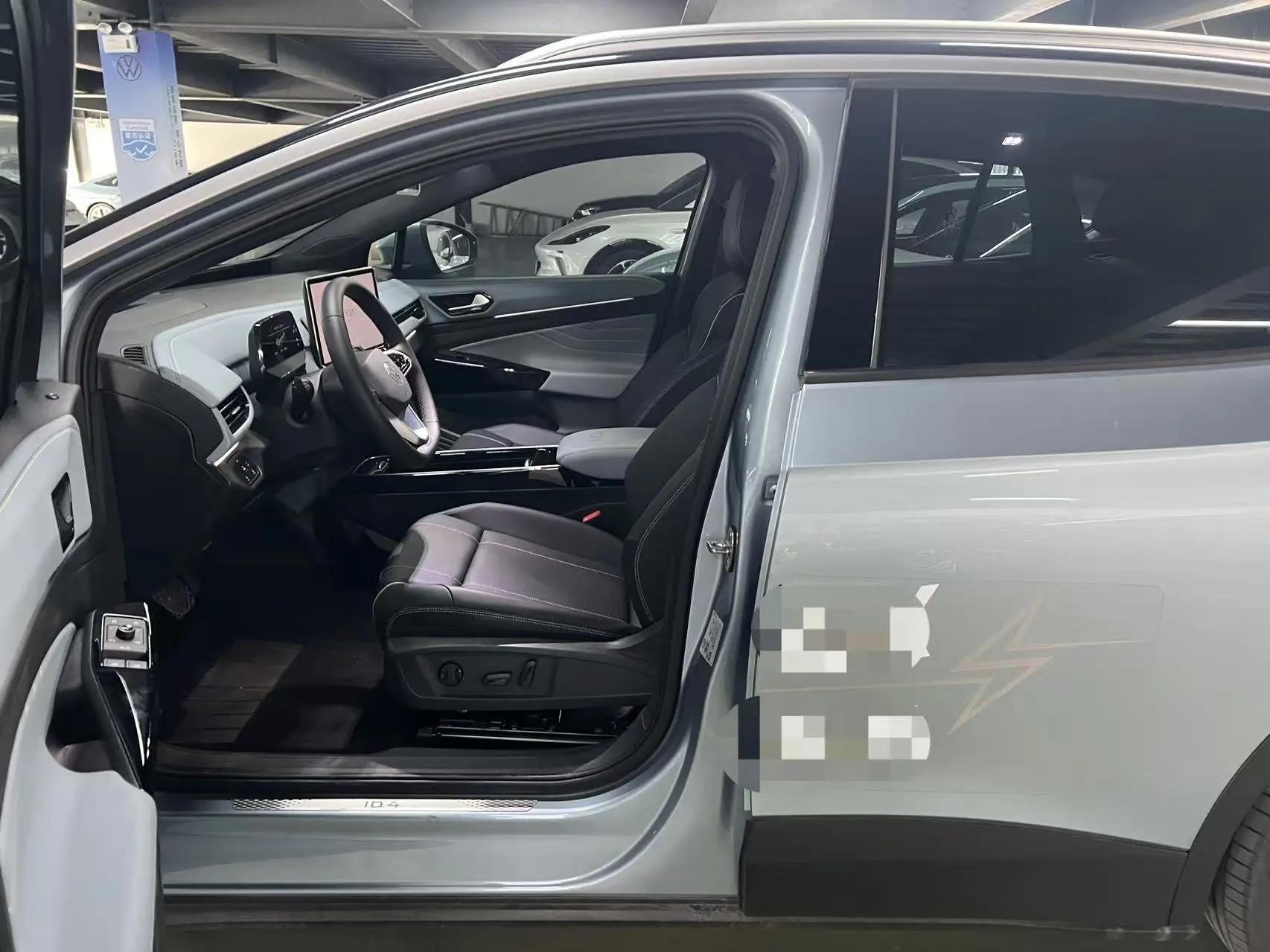 Volkswagen 2024 ID. 4 x Pure Smart Edition Automatic 2