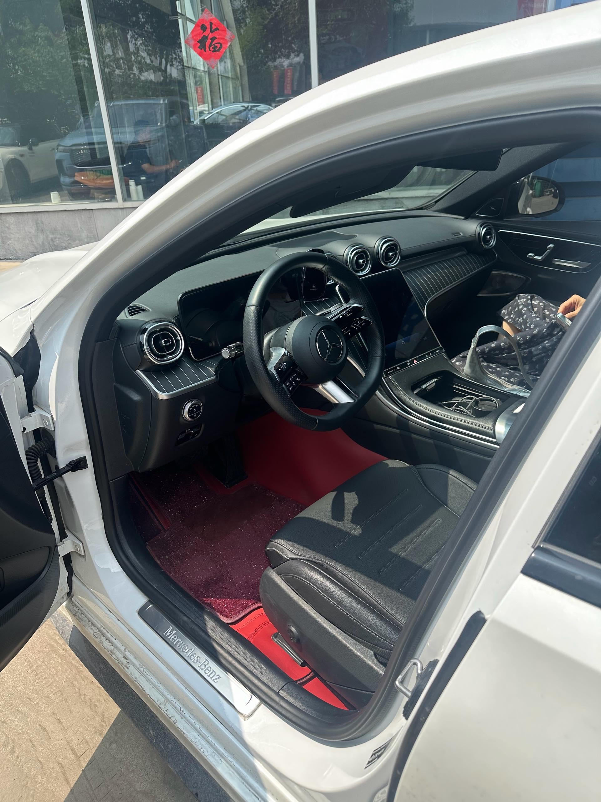 Mercedes Benz Class C 2023 C 260 L Night Sports Edition 4